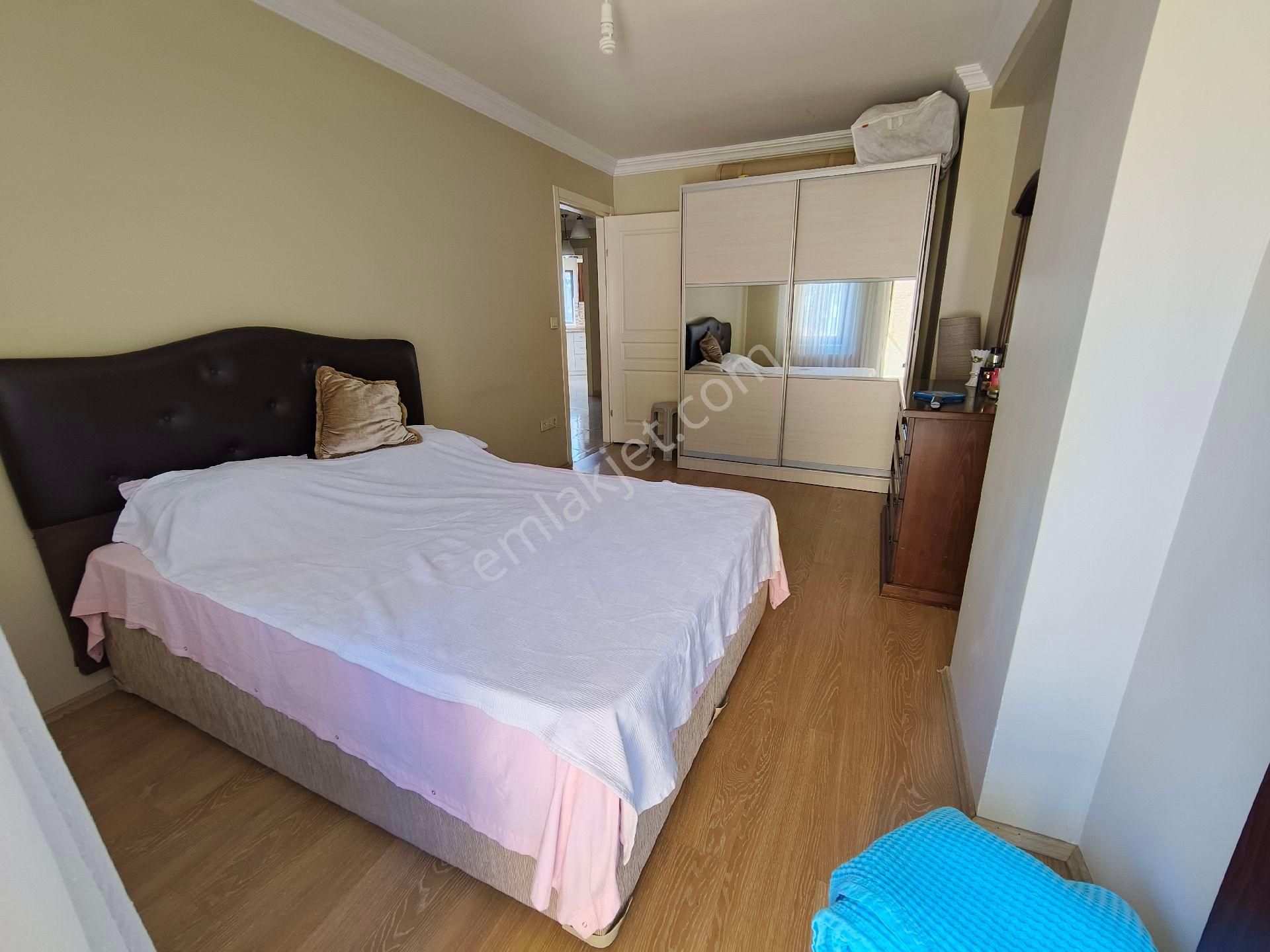 Güneyden Metroya Yakın 2+1.90m2 Oto Parklı Çift Balkonlu Daire - Görsel 19