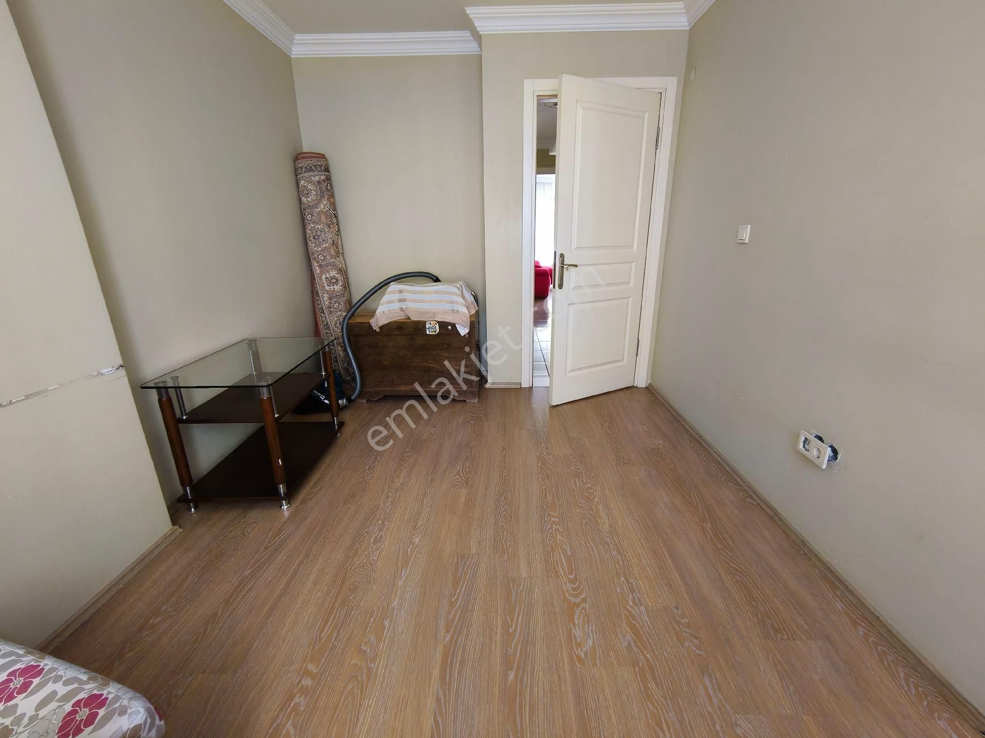 Güneyden Metroya Yakın 2+1.90m2 Oto Parklı Çift Balkonlu Daire - Görsel 25