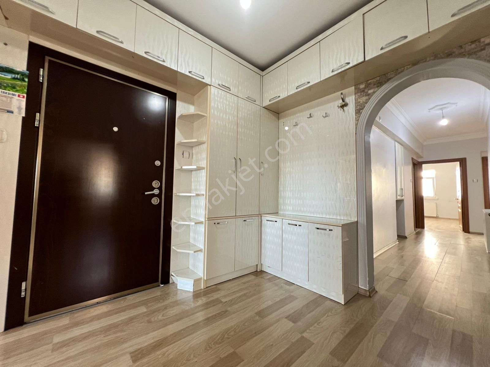 Engin Emlak'tan Fatih Mah. 3 Balkonlu Ebeveyn Banyolu 4+1 Daire - Görsel 22