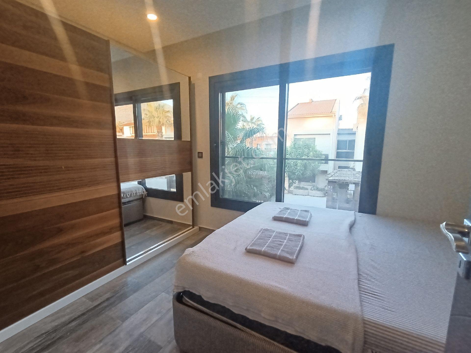 Denize 300 Metre Mesafede Full Eşyalı Özel Havuzlu - Görsel 24