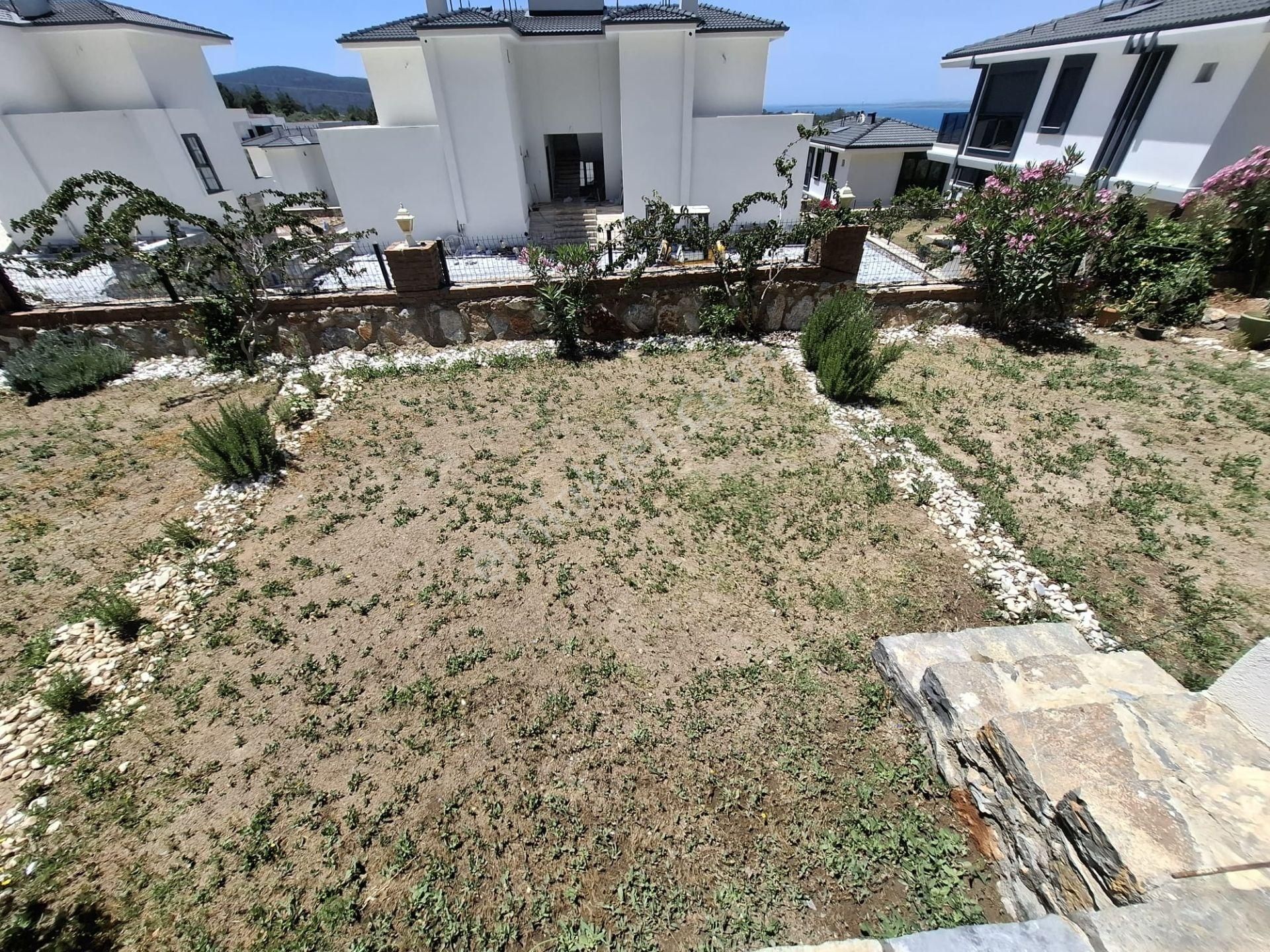 Akbük'te Havuzlu Sitede - Bahçeli 1+1 Satılık Daire - Görsel 9