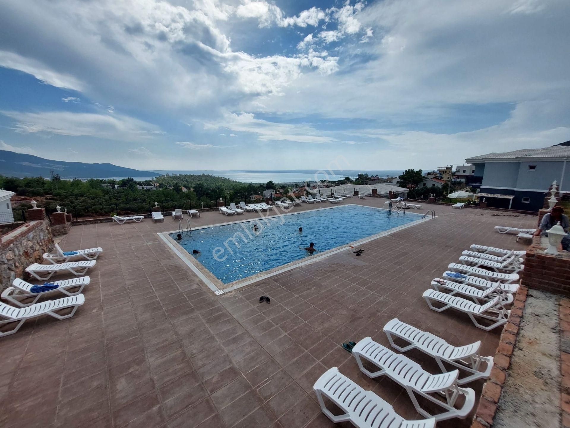 Akbük'te Havuzlu Sitede - Bahçeli 1+1 Satılık Daire - Görsel 20