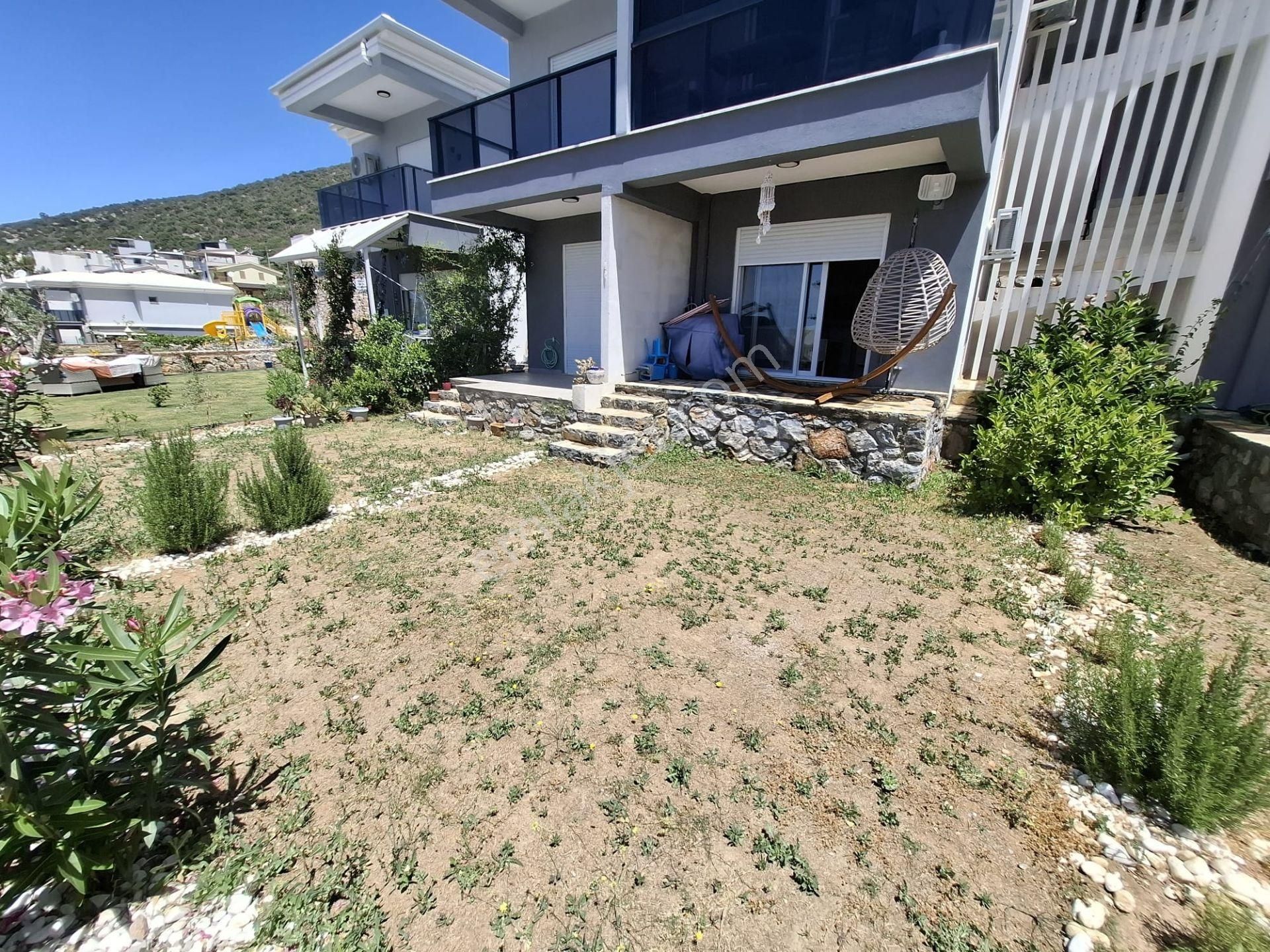 Akbük'te Havuzlu Sitede - Bahçeli 1+1 Satılık Daire - Görsel 18