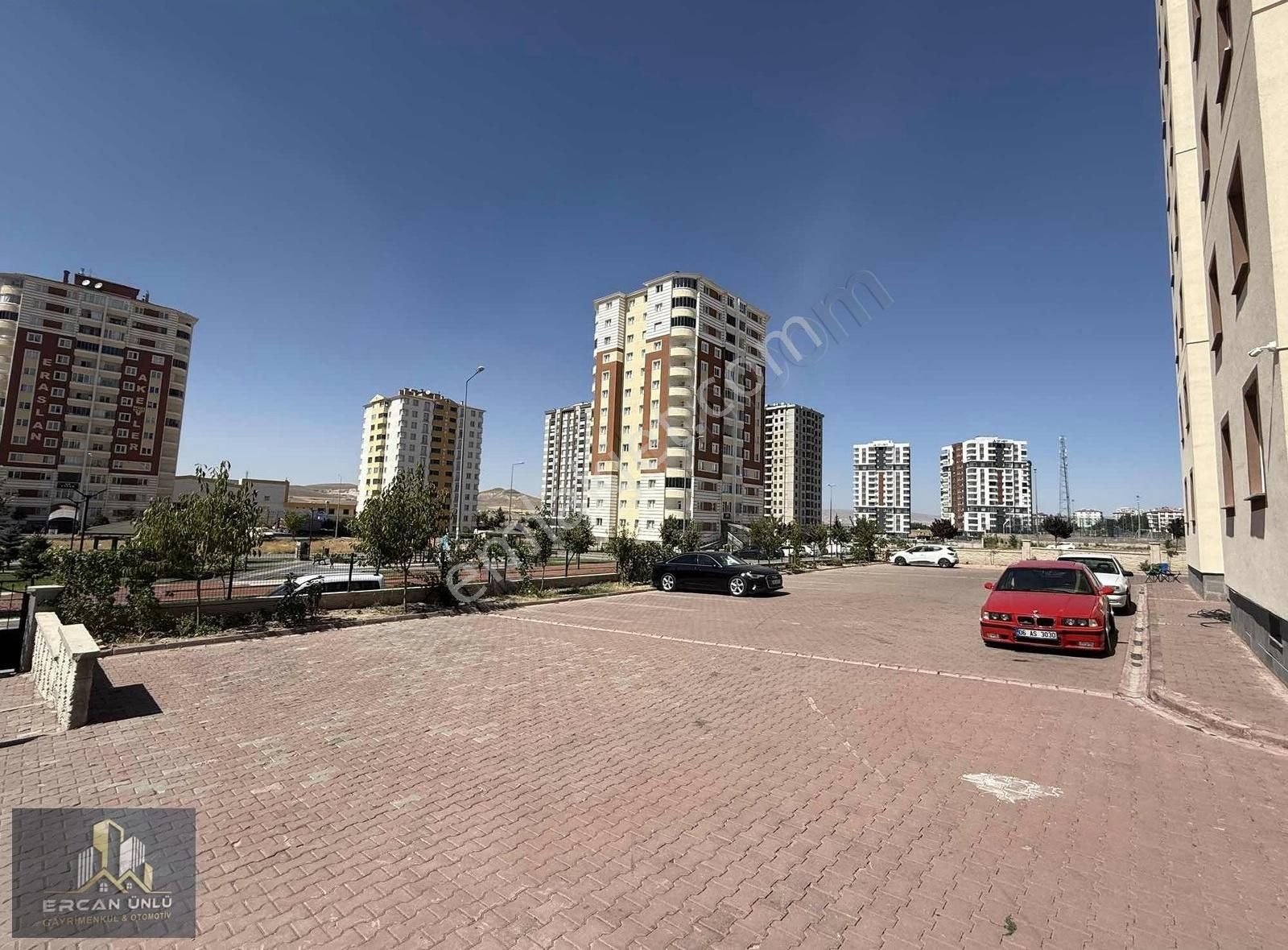 Beyazşehir'de Ana Cadde Üzeri Güney Cepheli 3+1 Masrafsız Daire - Görsel 2