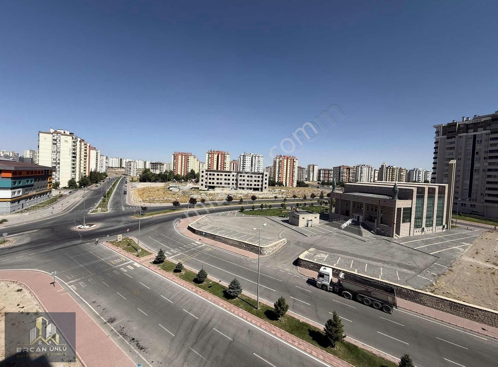 Beyazşehir'de Ana Cadde Üzeri Güney Cepheli 3+1 Masrafsız Daire - Görsel 11