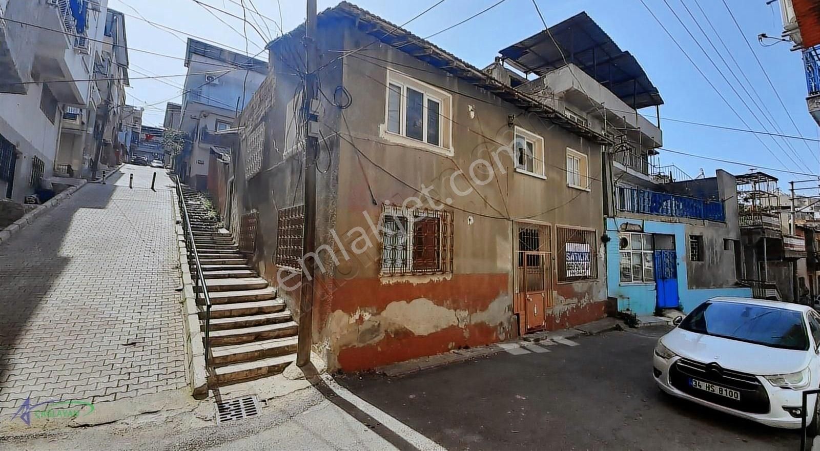 Gültepe'de Satılık İki Katlı Müstakil Ev - Görsel 2