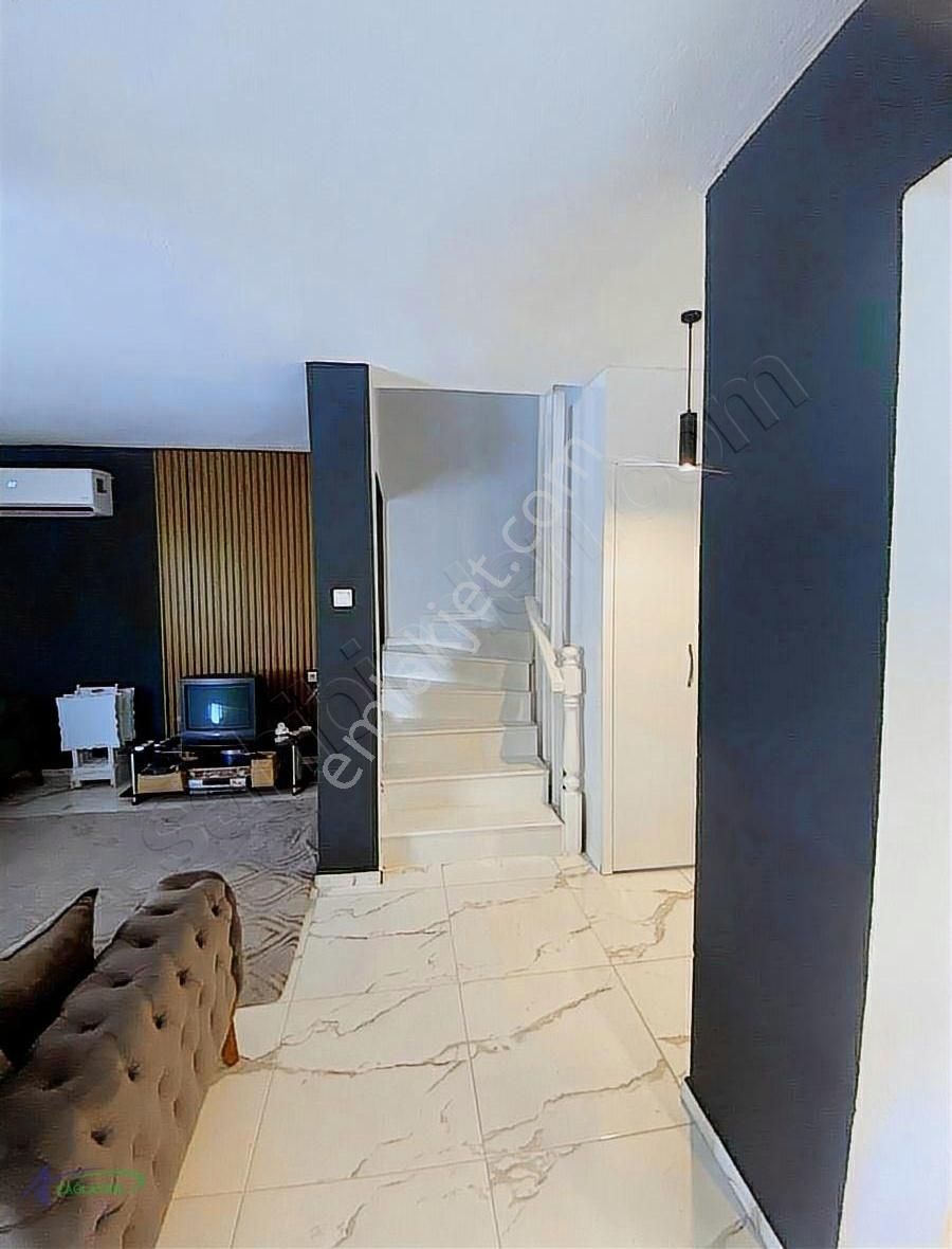 Özdere'de Denize Yakın Satılık Triblex Villa - Görsel 13