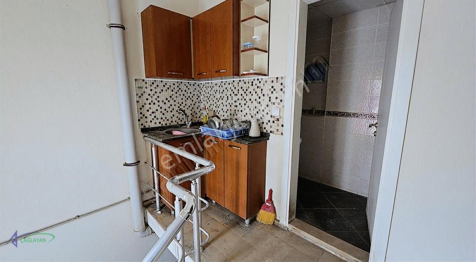 Çiğli'de Anadolu Caddesi'ne Yakın Satılık Dükkan - Görsel 9