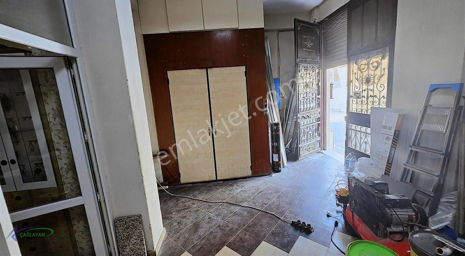 Çiğli'de Anadolu Caddesi'ne Yakın Satılık Dükkan - Görsel 17