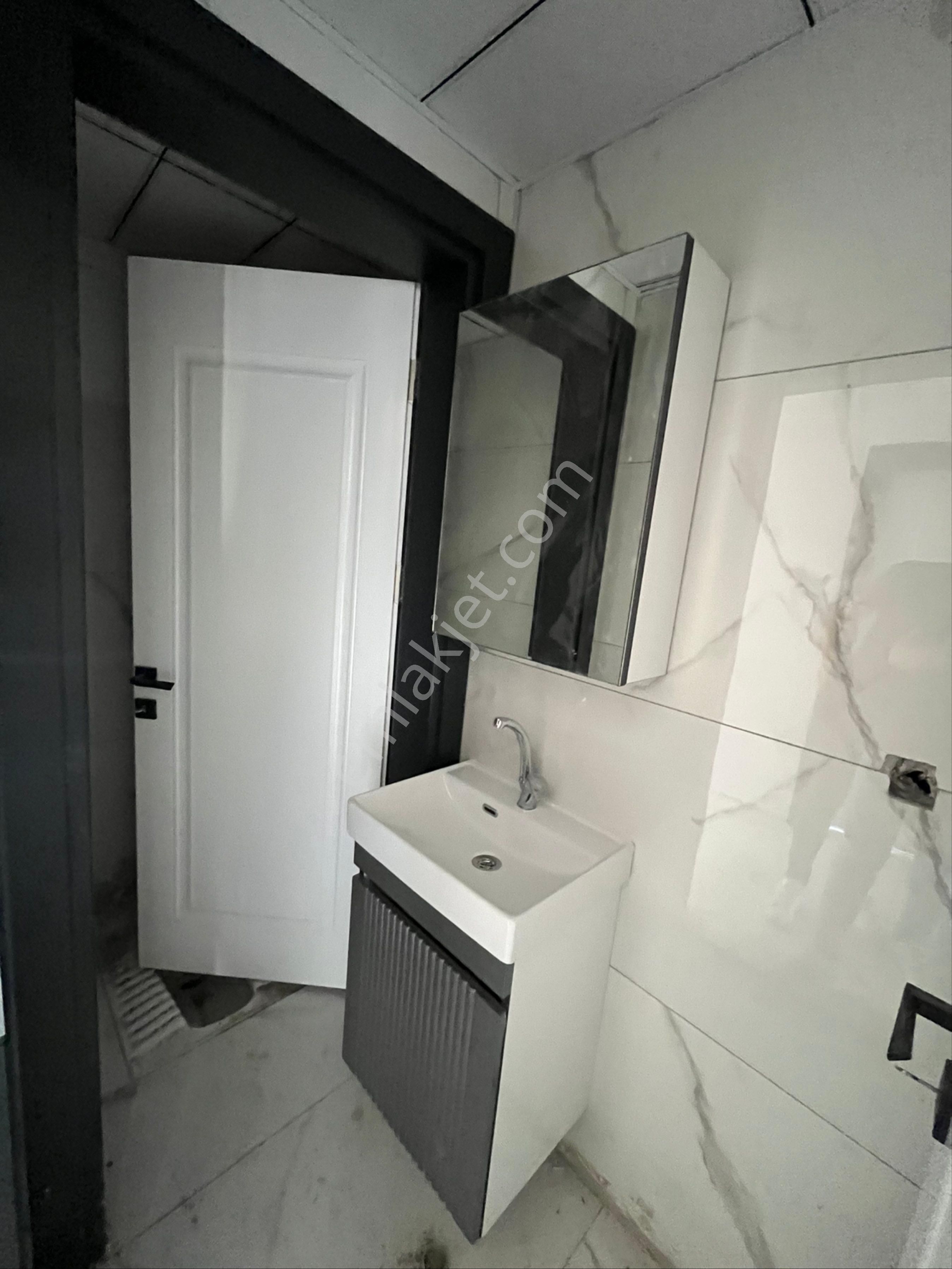 Murat Emlaktan Satılk 3+1 Sıfır Garjlı Daire - Görsel 10