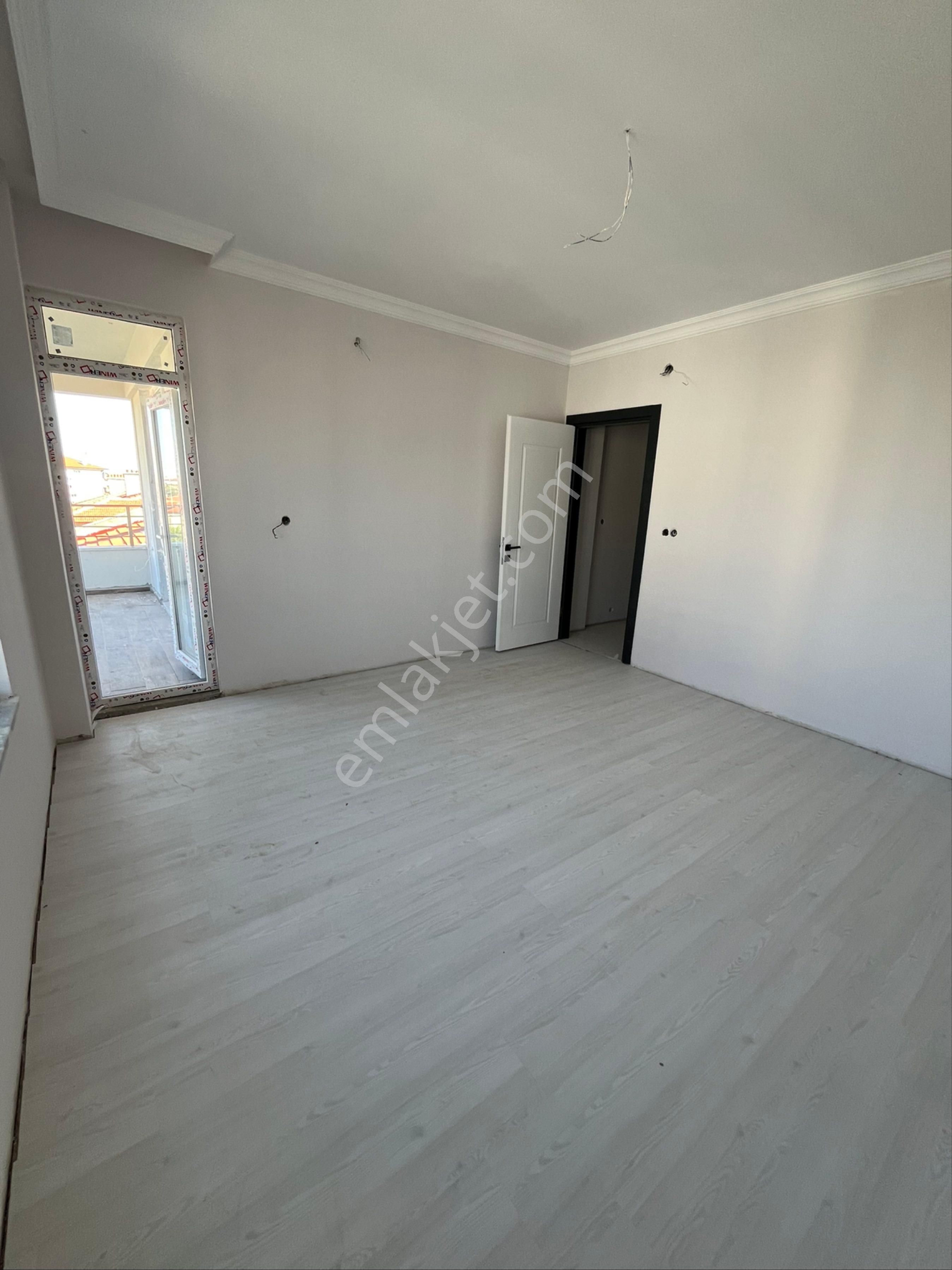 Murat Emlaktan Satılk 3+1 Sıfır Garjlı Daire - Görsel 4