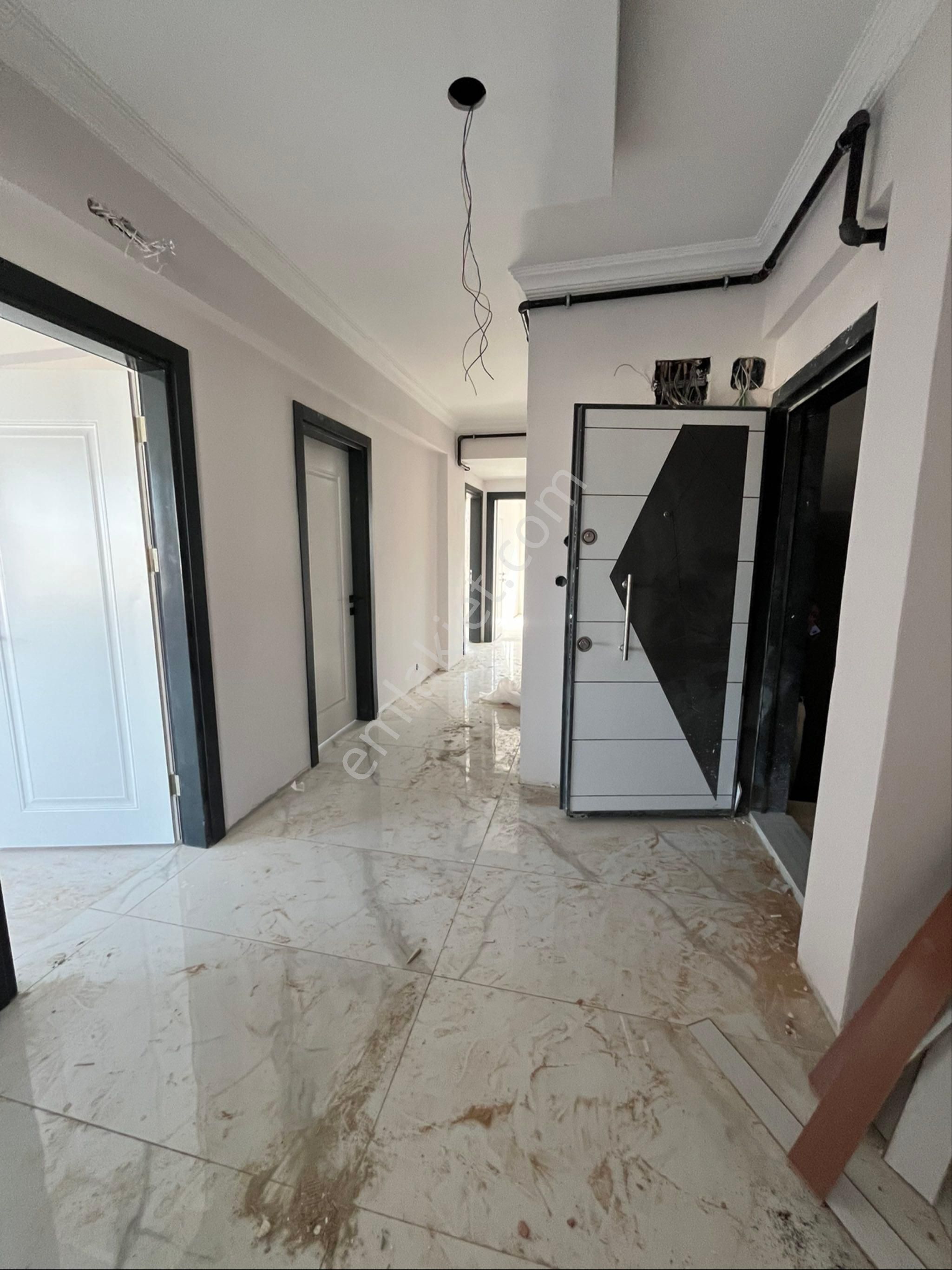 Murat Emlaktan Satılk 3+1 Sıfır Garjlı Daire - Görsel 11