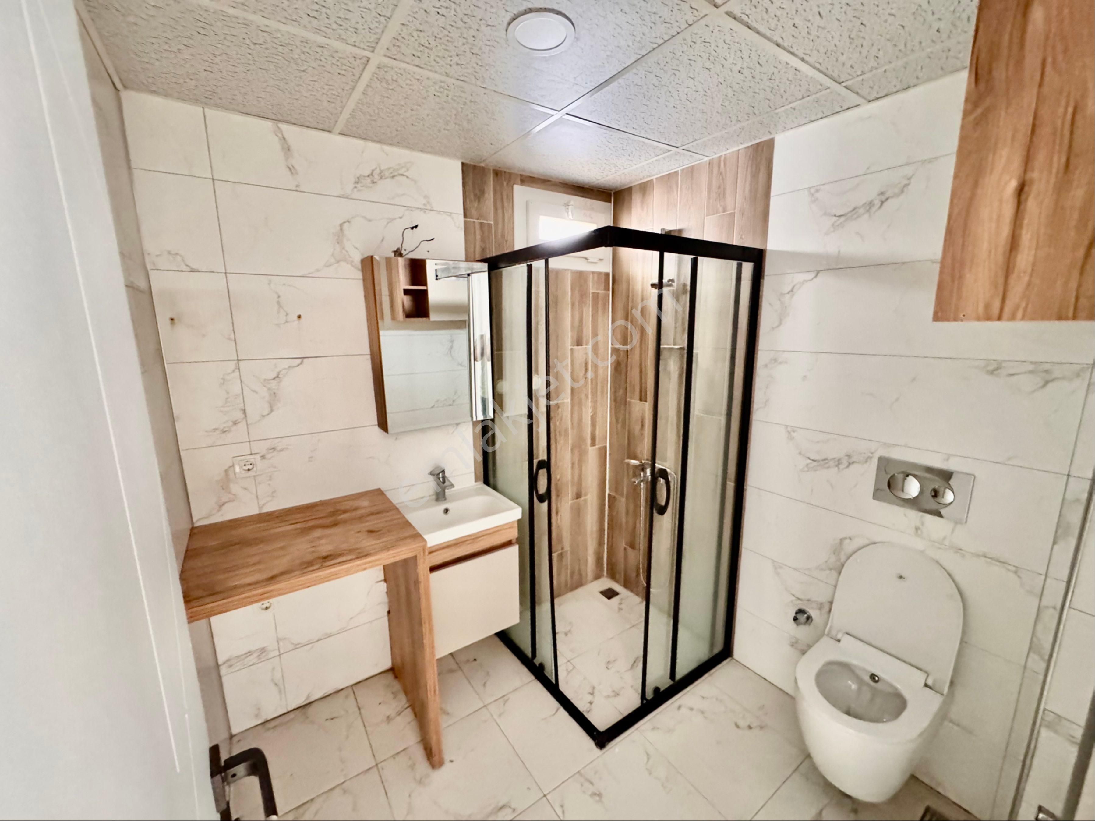 Kuşadası Değirmendere Mah. De Ara Kat Geniş Satılık 3+1 Daire - Görsel 19