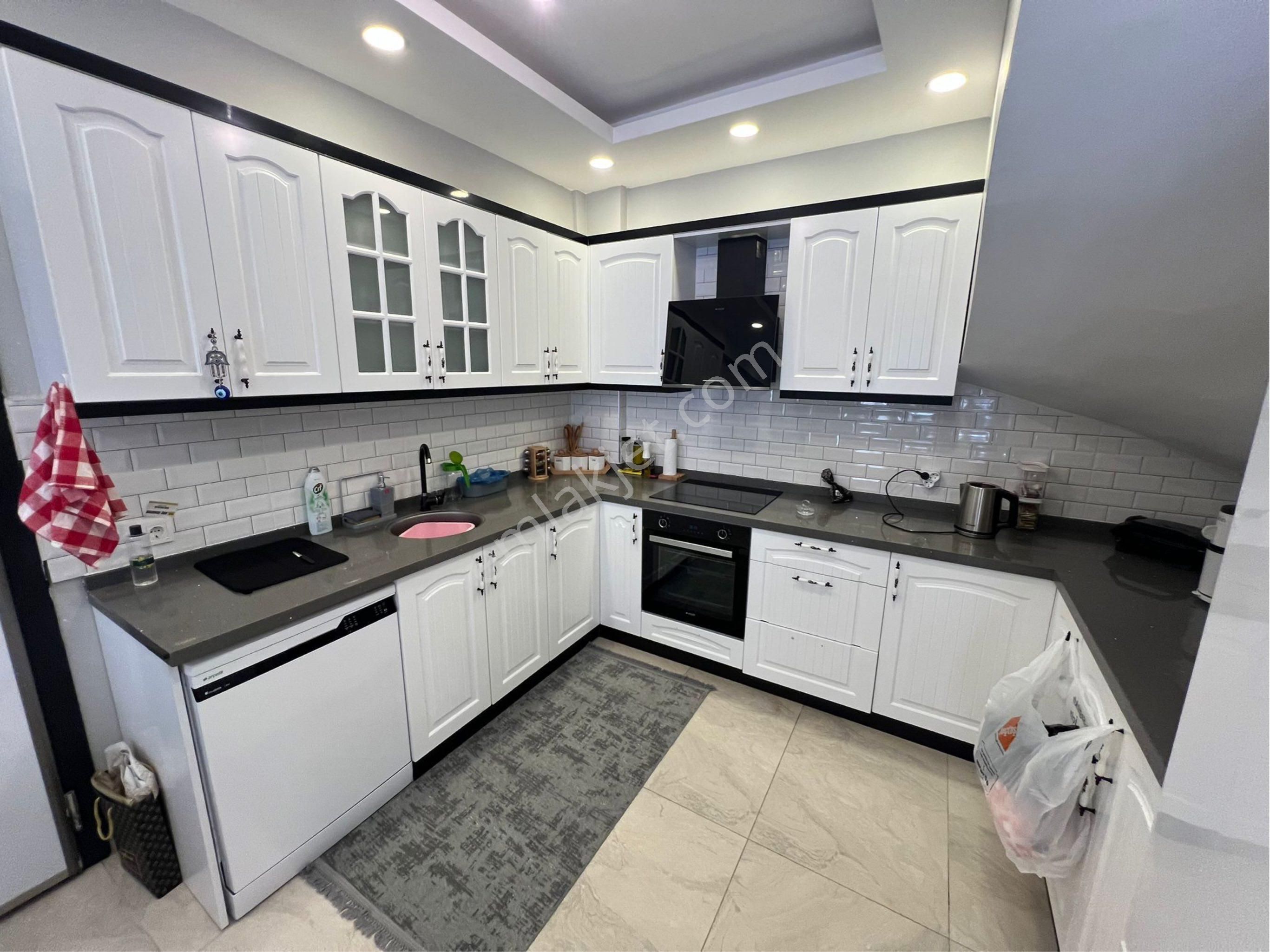 Ortamahallede Denize Yakın Sıfır Kelepir Villa - Görsel 21