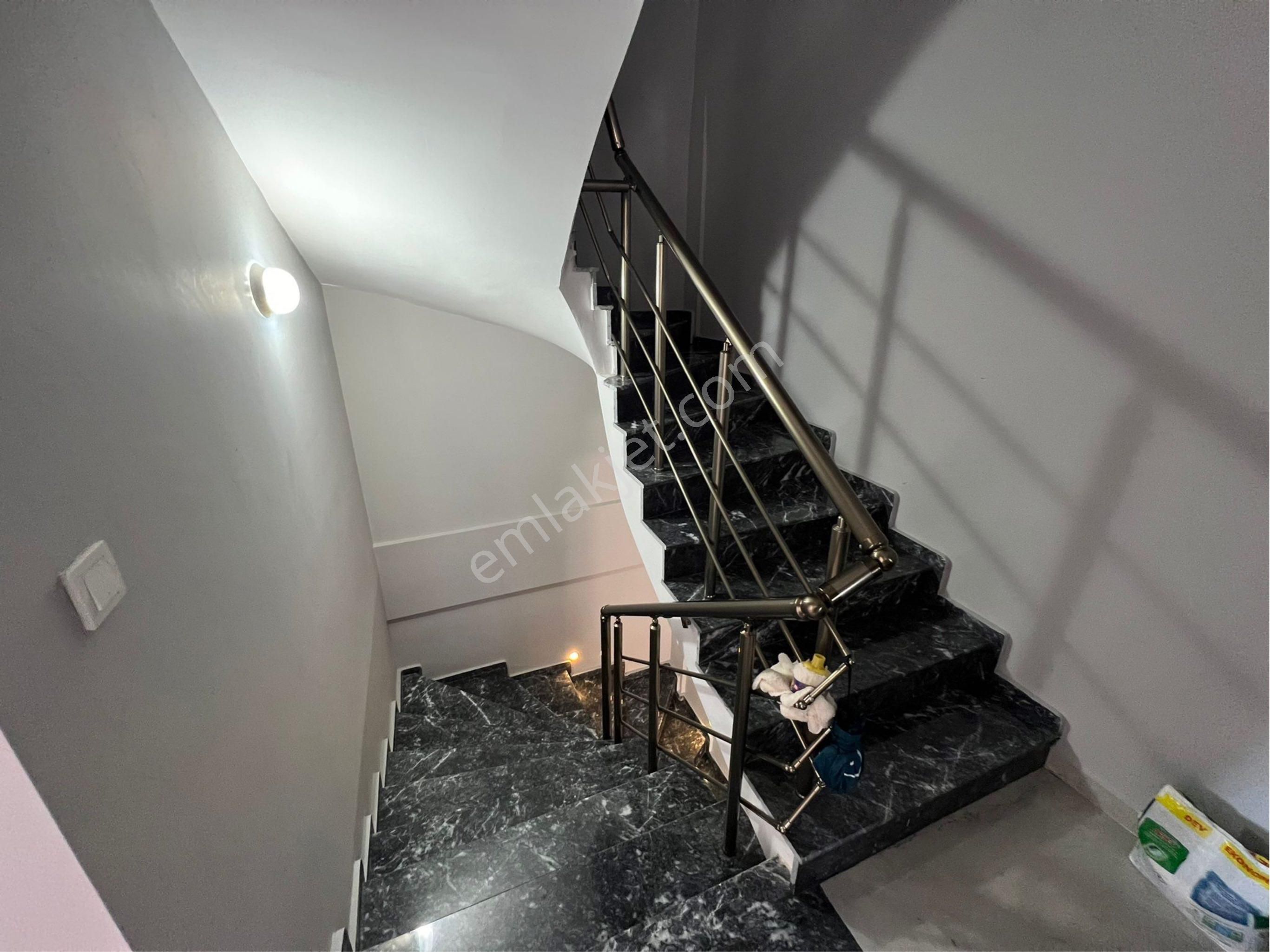 Ortamahallede Denize Yakın Sıfır Kelepir Villa - Görsel 18