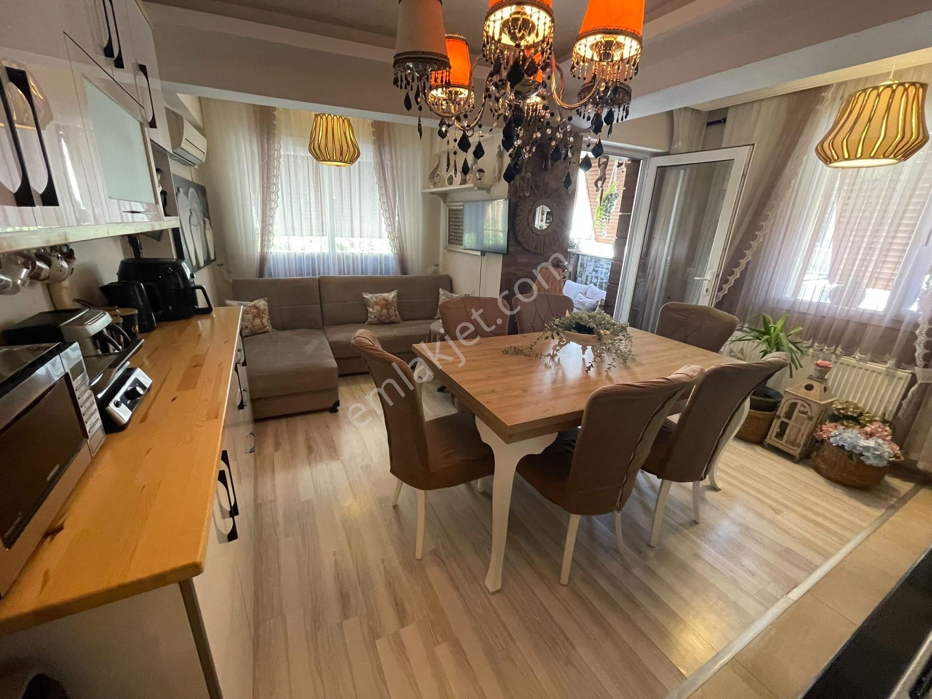 İzmir Konak Zafertepe Mahallesinde 2+1 Bakımlı Satılık Daire! - Görsel 8