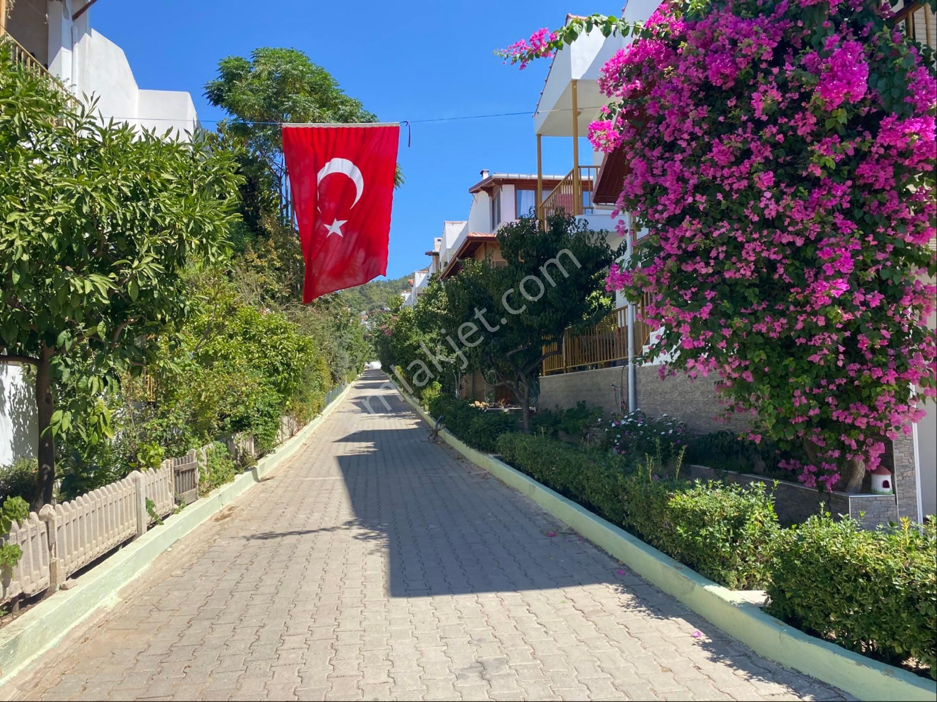 |global| Acil Satılık Daire Fiyatına Villa - Görsel 9