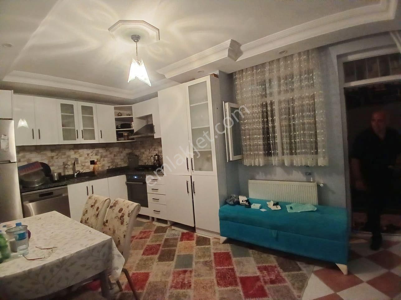 Avcılar D.köşklerde 3+1 14 Yaşında Engelliye Uygun Daire