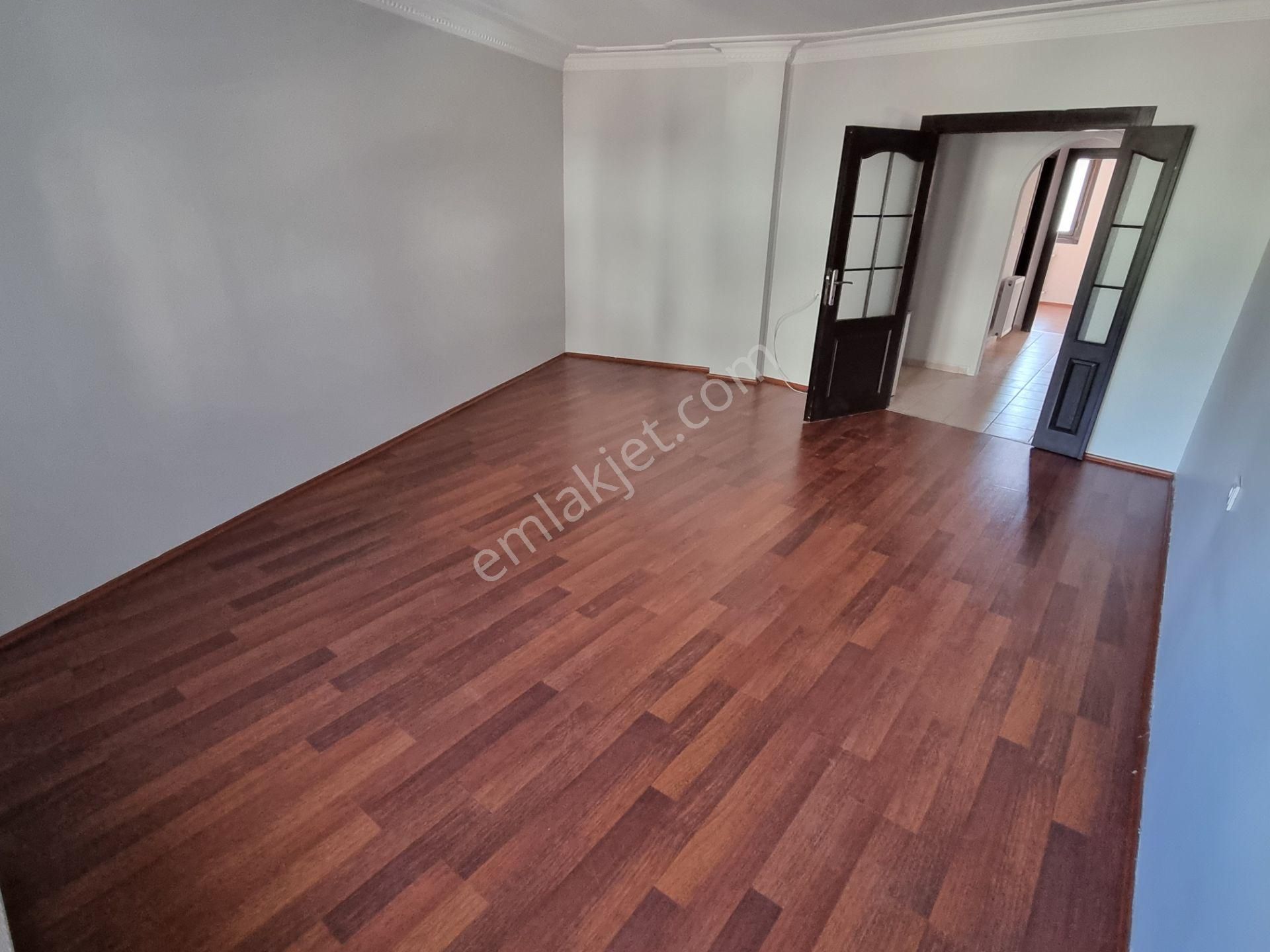 Kardeşler'de 3+1 Katta Ön Cephe Asansörlü 2.balkonlu Yapılı - Görsel 8