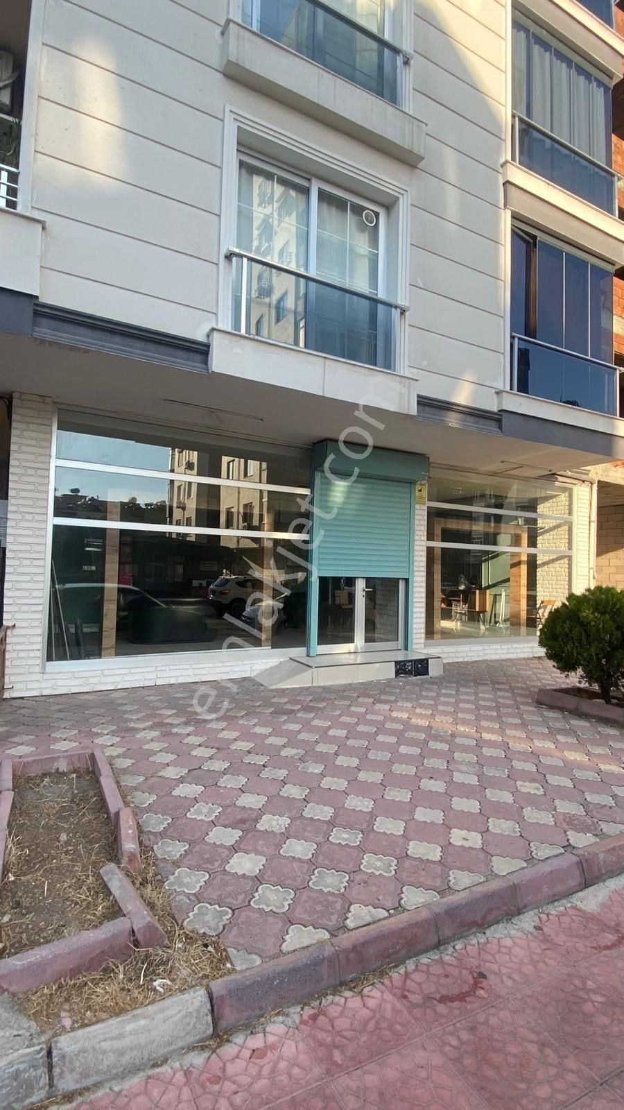 Mehmet Yetkin'den Yenişehir Palmiye Mah Bodrum+zemin 240 M2