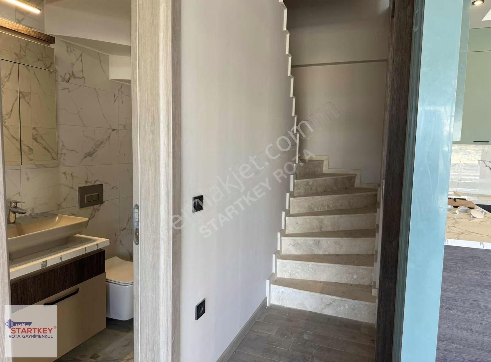 Villakent'te Şömineli Yerden Isıtmalı 5+1 Satılık Villa