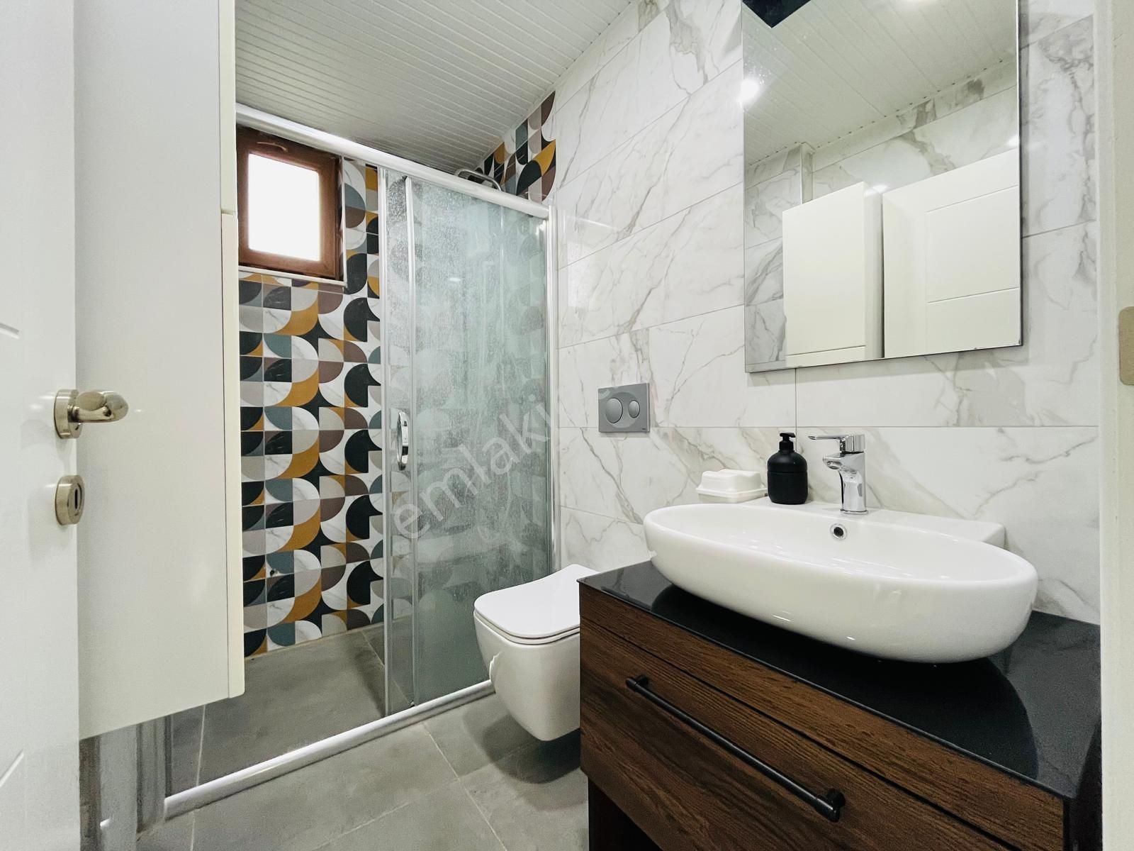 4+1 Yeniköyde 360 M2 Arsaya Sahip Müstakil Kelepir Villa - Görsel 21