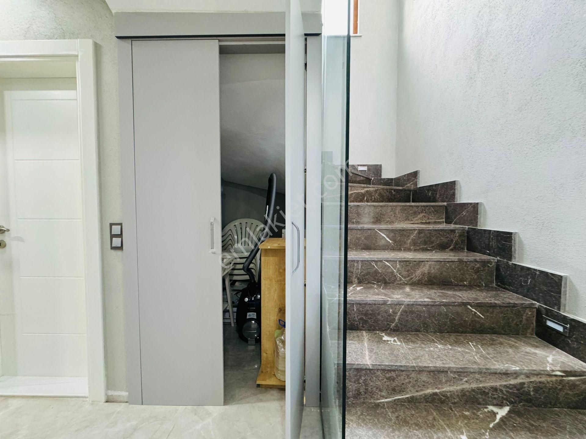 4+1 Yeniköyde 360 M2 Arsaya Sahip Müstakil Kelepir Villa - Görsel 33