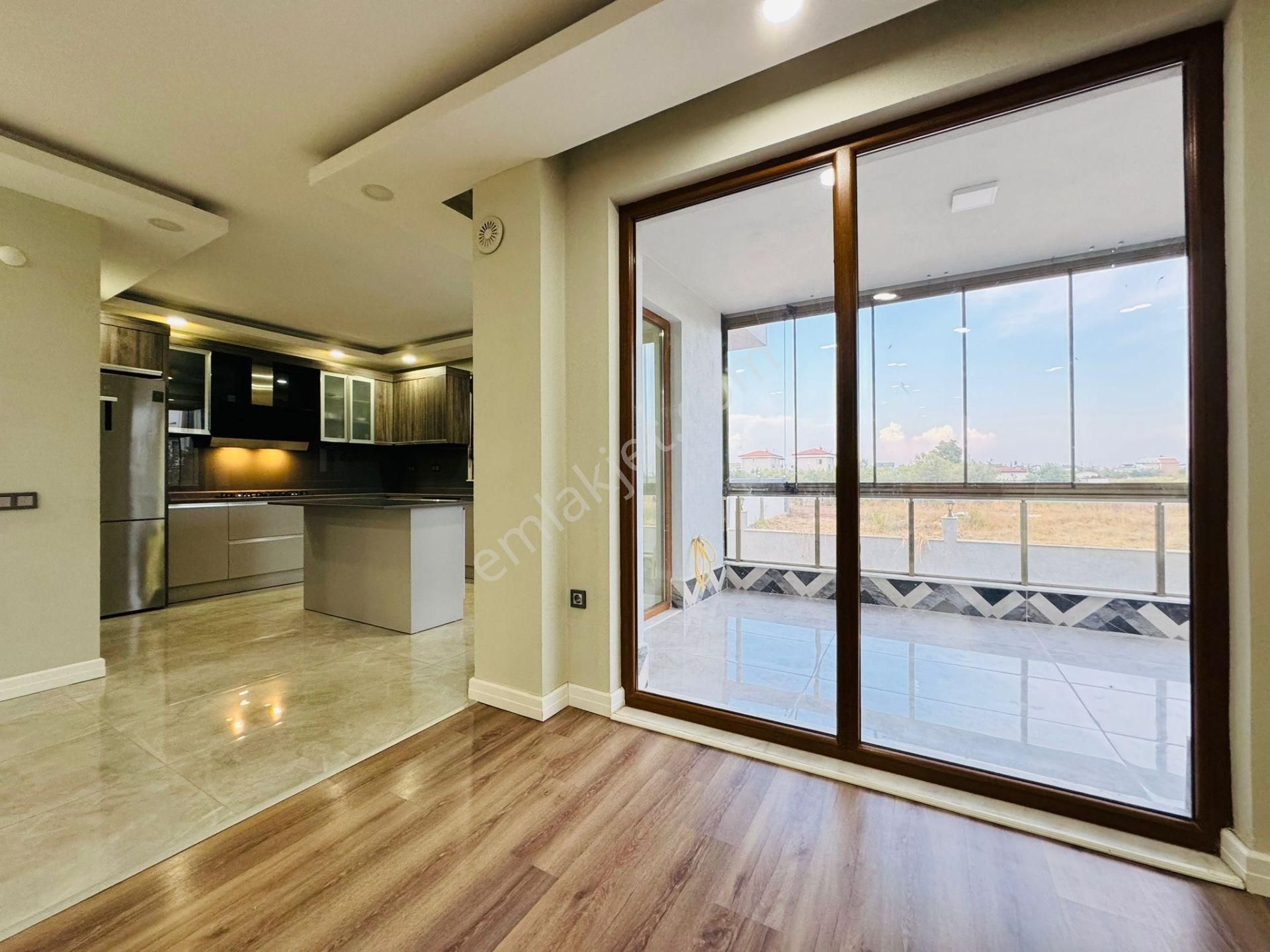 4+1 Yeniköyde 360 M2 Arsaya Sahip Müstakil Kelepir Villa - Görsel 8