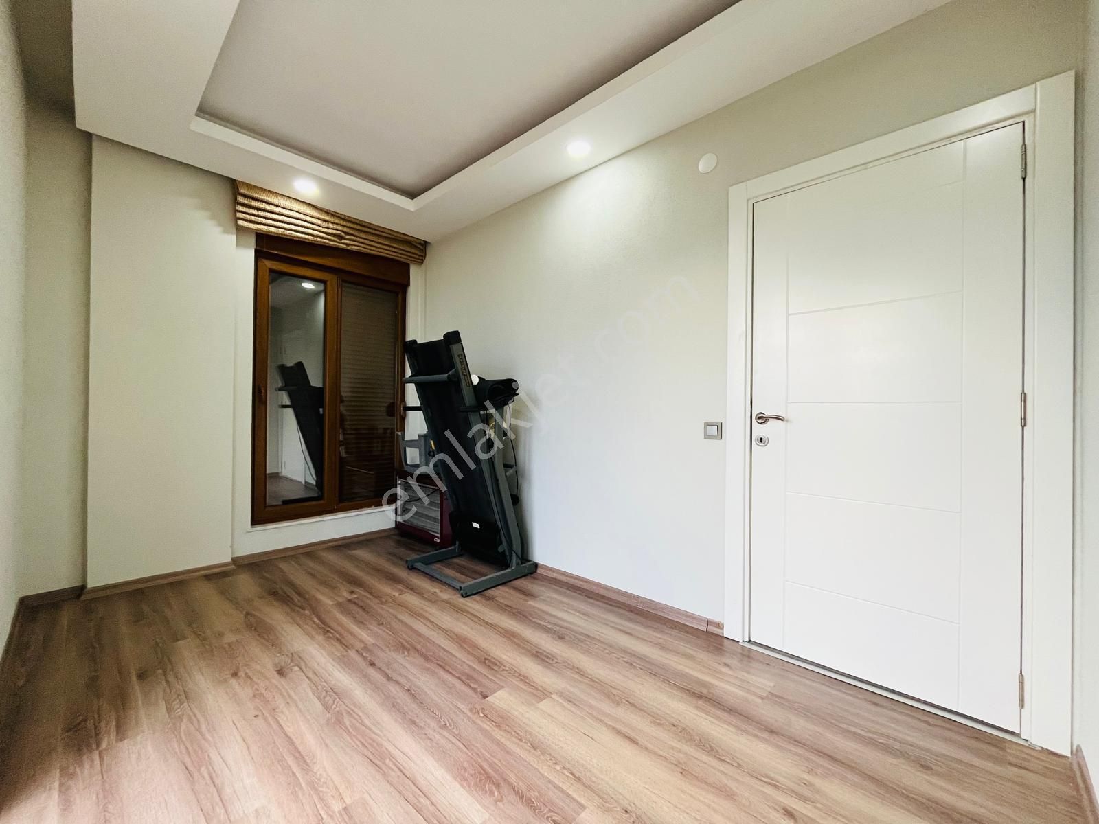 4+1 Yeniköyde 360 M2 Arsaya Sahip Müstakil Kelepir Villa - Görsel 25