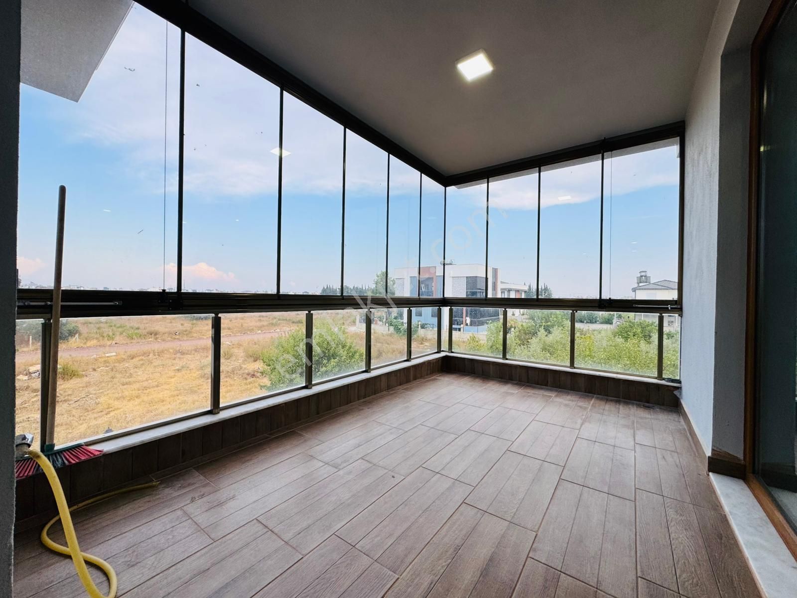 4+1 Yeniköyde 360 M2 Arsaya Sahip Müstakil Kelepir Villa - Görsel 18