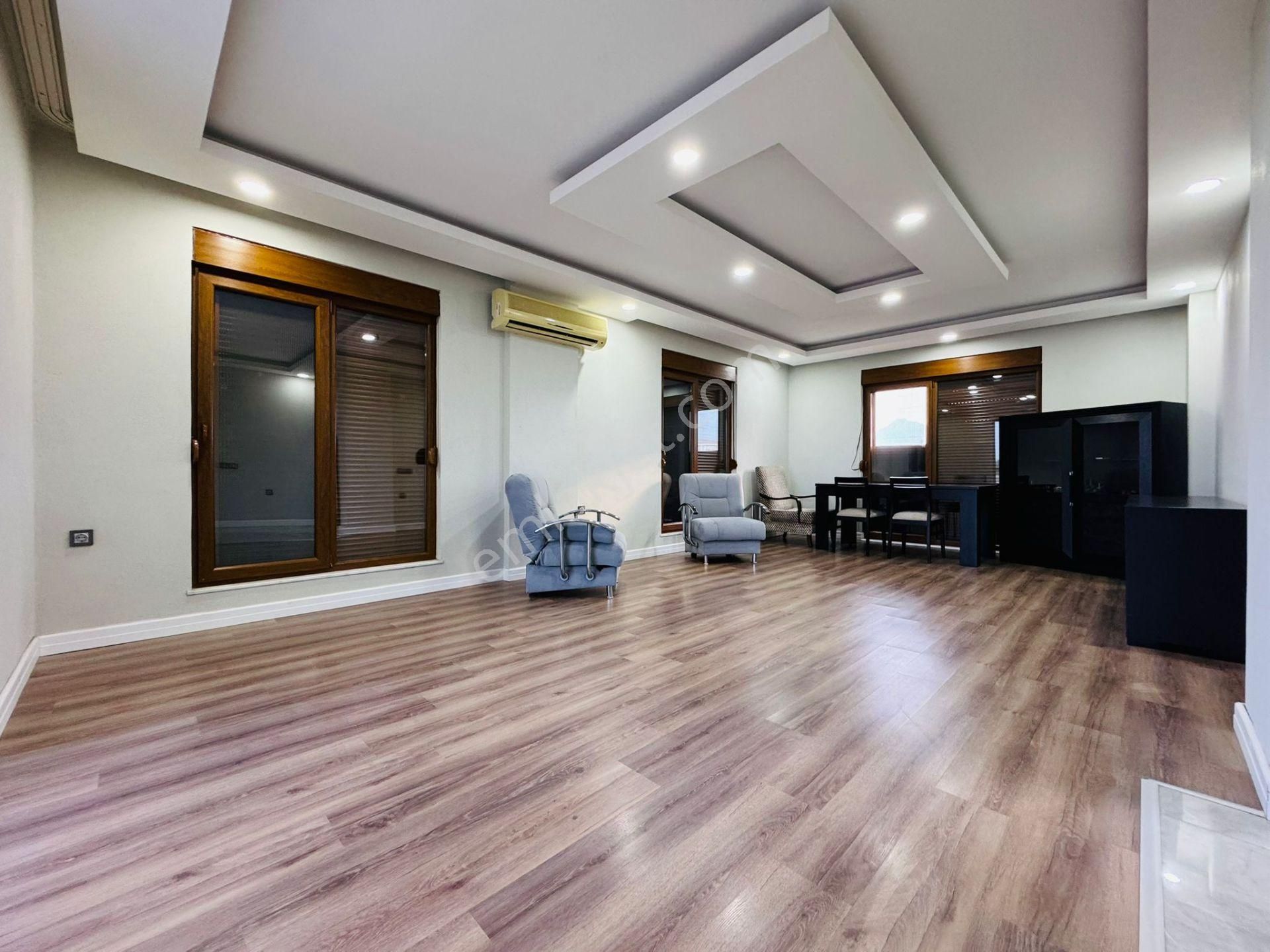 4+1 Yeniköyde 360 M2 Arsaya Sahip Müstakil Kelepir Villa - Görsel 7