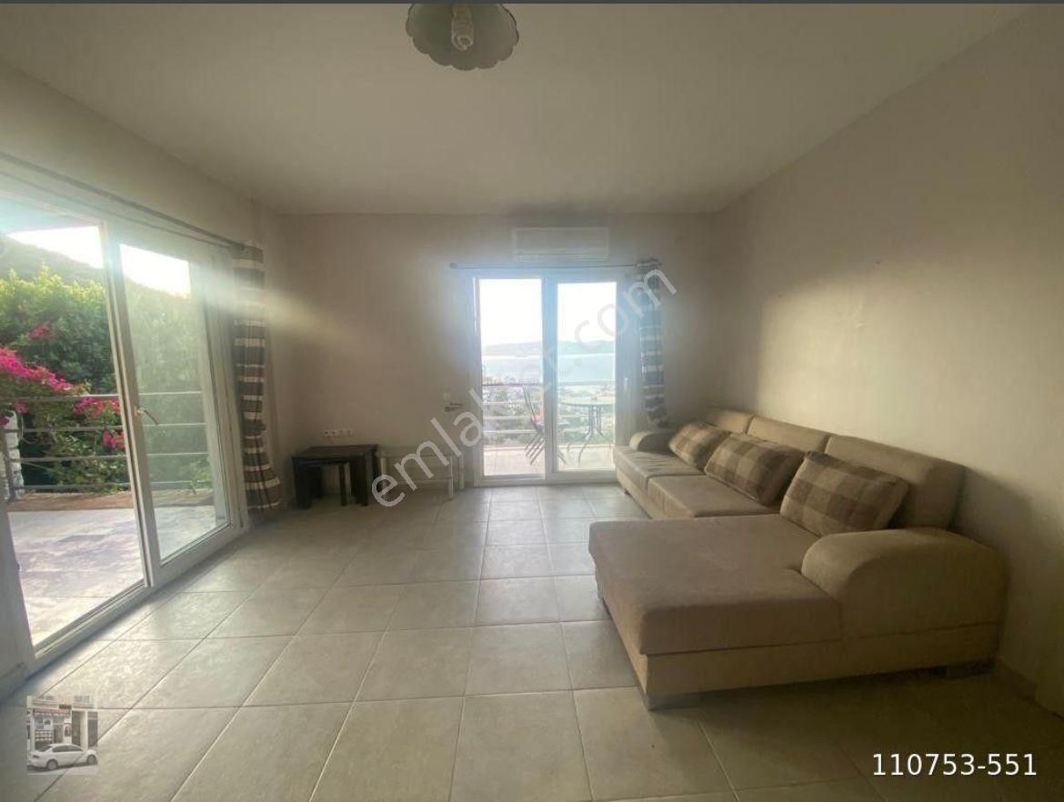 Muğla/milas/güllük'te Site İçerisinde 2+1 Deniz Manzaralı Bahçeli Kiralık Eşyasız Daire !! - Görsel 4