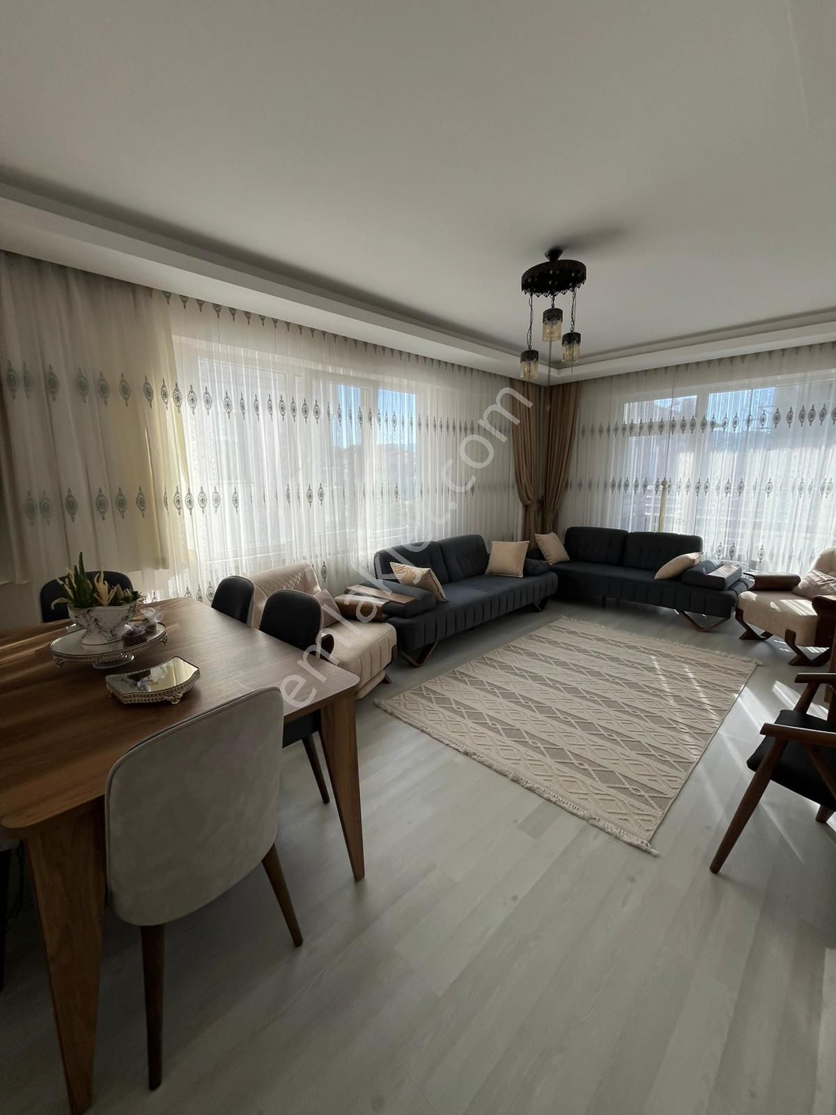 Afyon Üçok Emlaktan Satılık 4+1 Sıfır Ayarında Lüx Arakat Fırsat Daire - Görsel 12