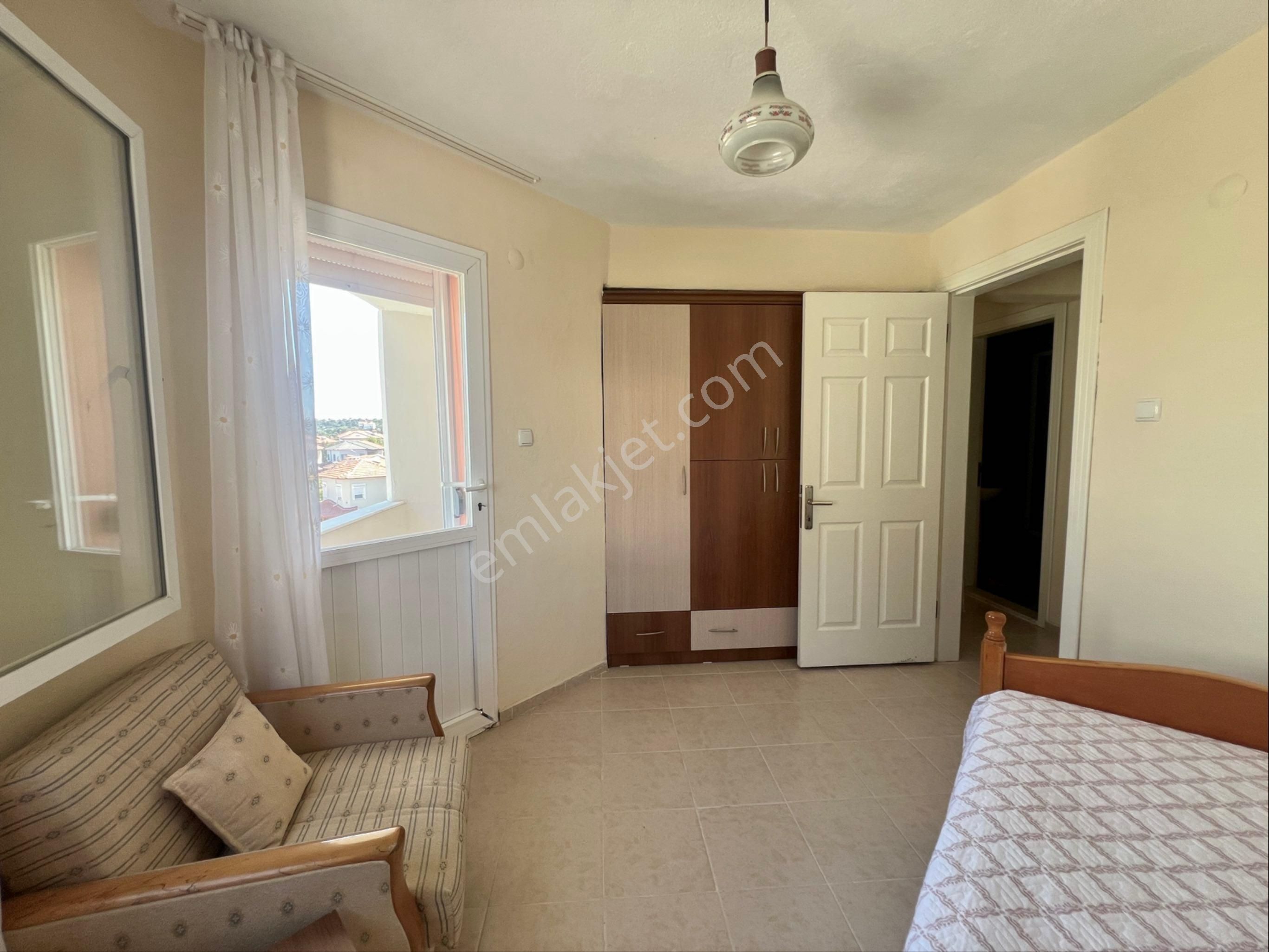 Çeşme Cumhuriyet Mahallesi Satılık Villa 3+1 Geniş Bahçeli - Görsel 26