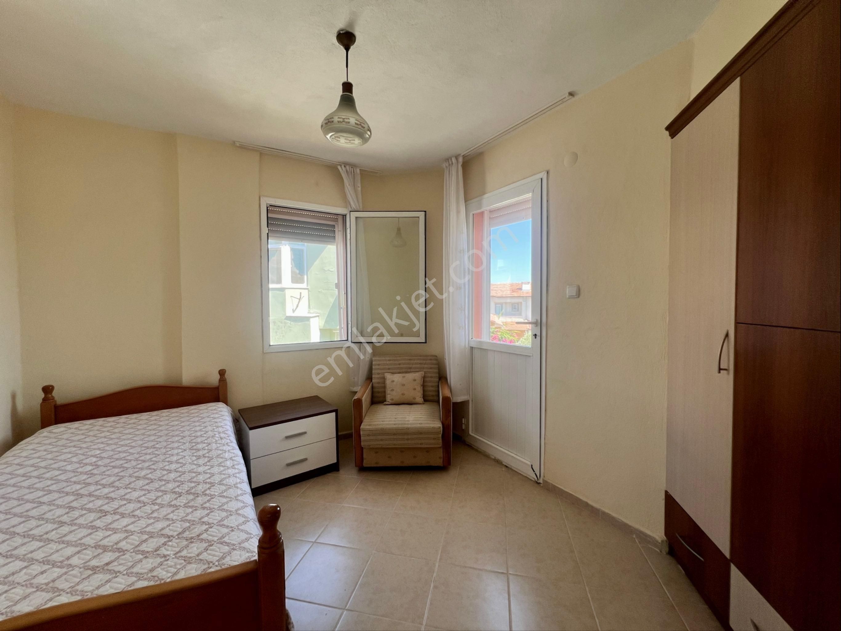 Çeşme Cumhuriyet Mahallesi Satılık Villa 3+1 Geniş Bahçeli - Görsel 24