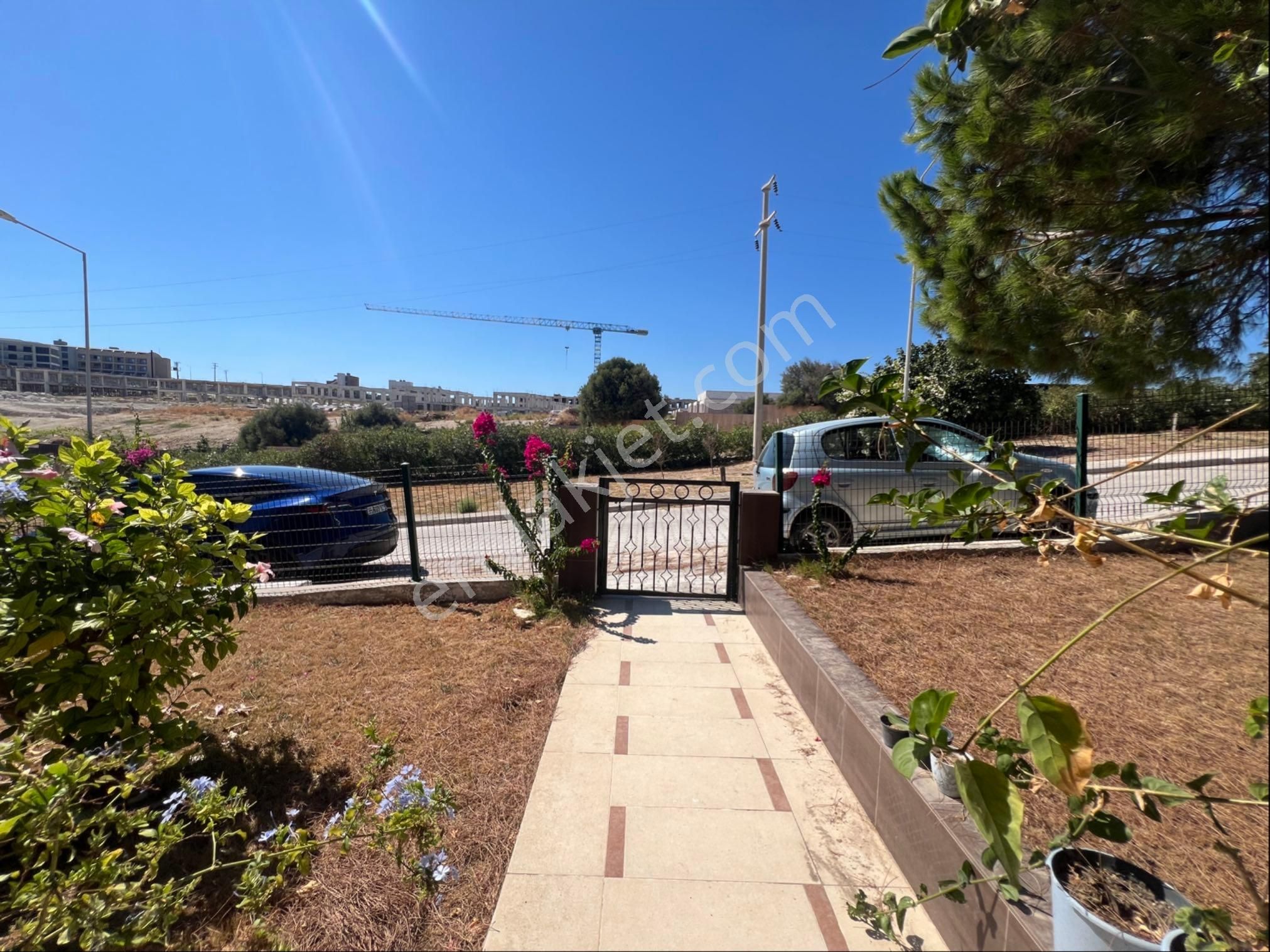 Çeşme Cumhuriyet Mahallesi Satılık Villa 3+1 Geniş Bahçeli - Görsel 7