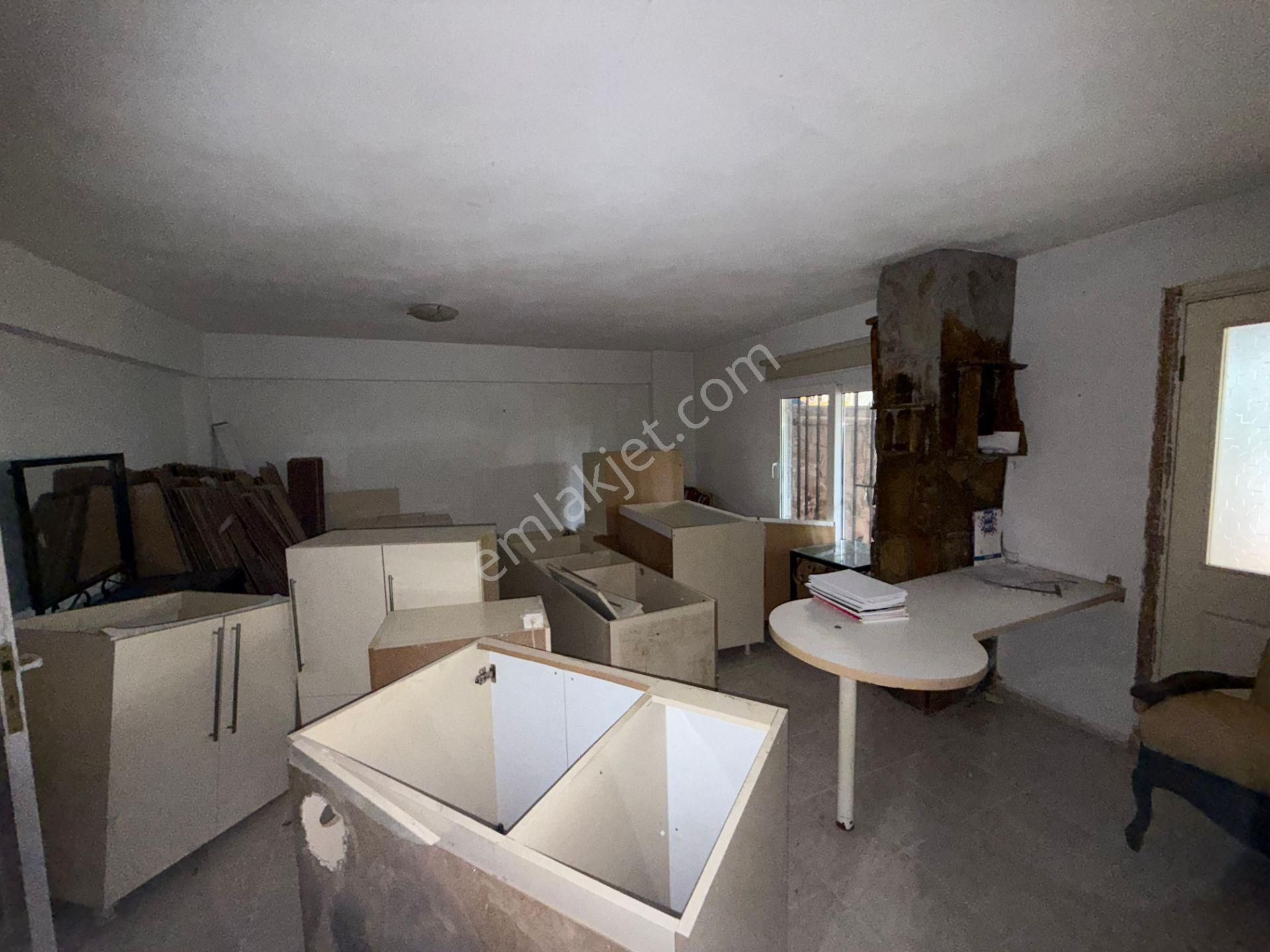 Karslılar'da Trt Cvr 5+2/3 Mutfak/3 Banyo/bahçeli/forleks Villa - Görsel 4