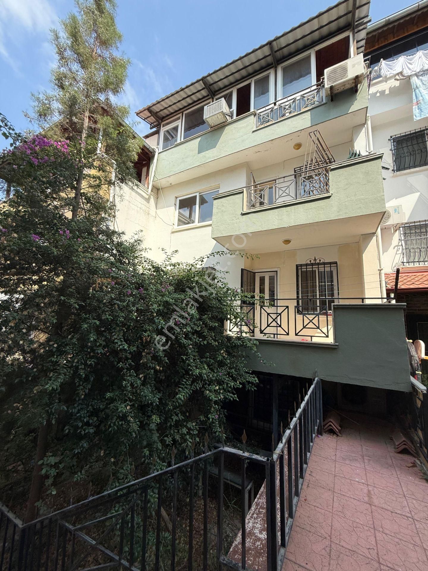 Karslılar'da Trt Cvr 5+2/3 Mutfak/3 Banyo/bahçeli/forleks Villa - Görsel 34