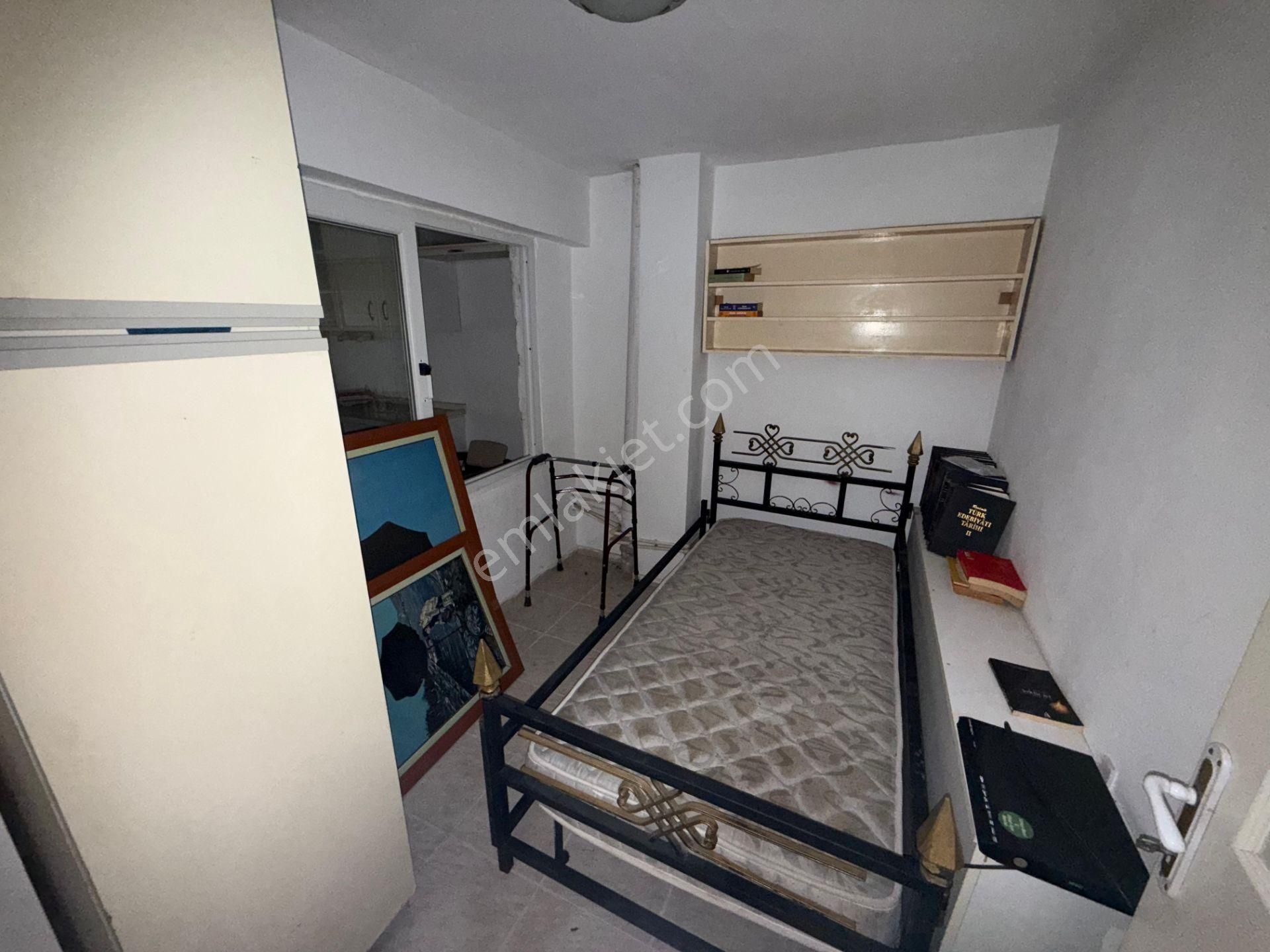 Karslılar'da Trt Cvr 5+2/3 Mutfak/3 Banyo/bahçeli/forleks Villa - Görsel 19