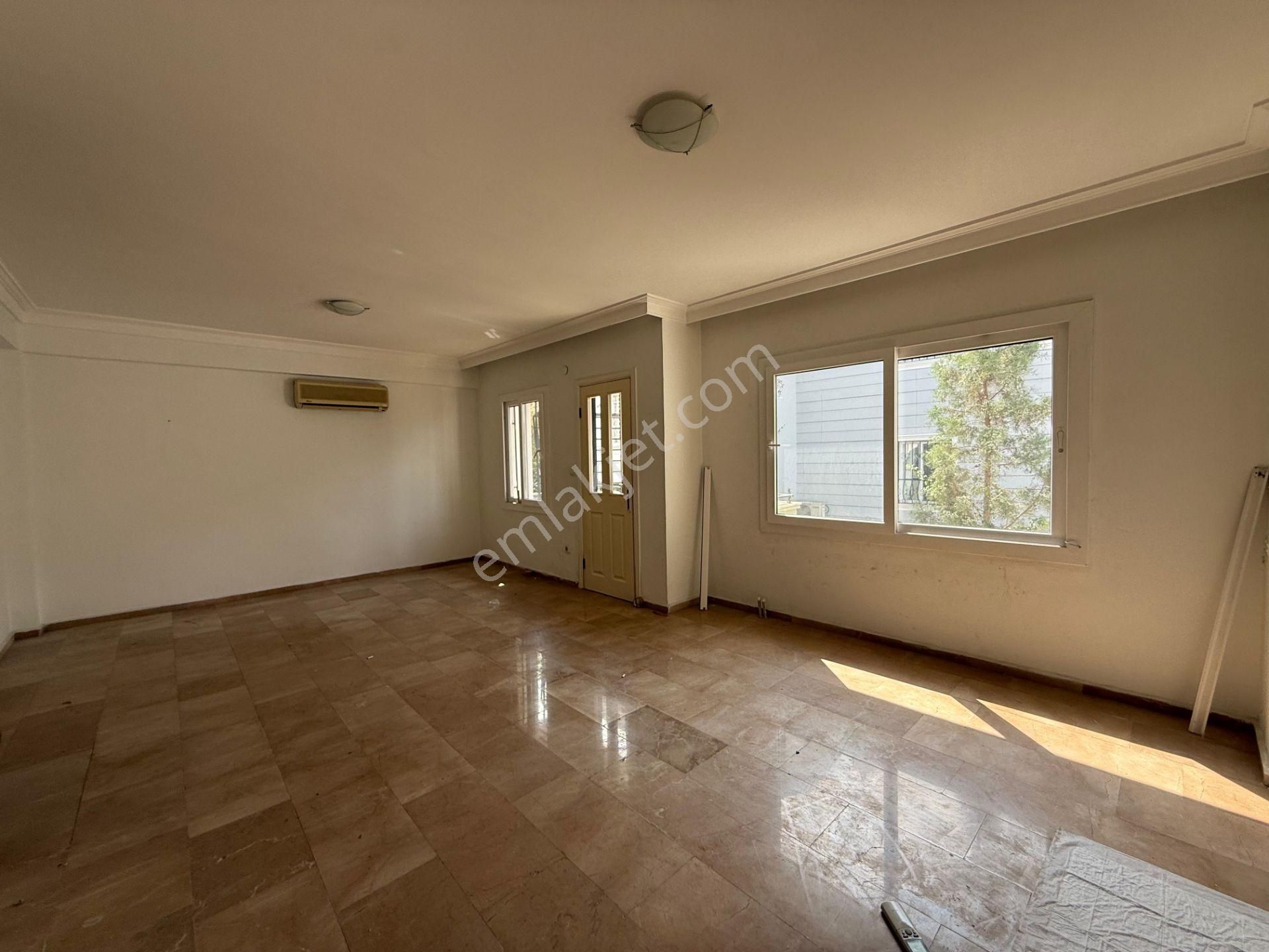 Karslılar'da Trt Cvr 5+2/3 Mutfak/3 Banyo/bahçeli/forleks Villa - Görsel 6