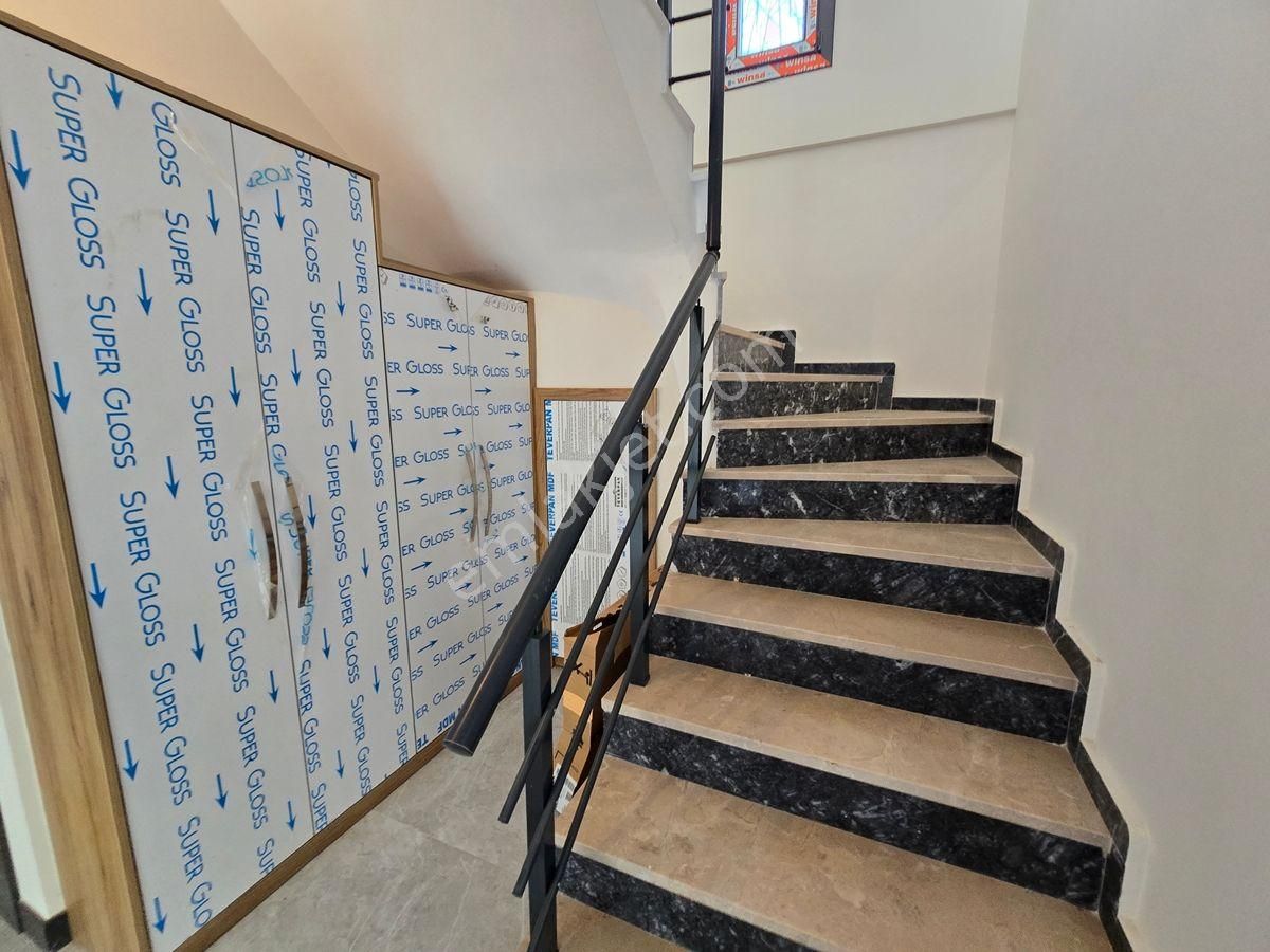 Altınoluk Satılık Müstakil Villa / Deniz Manzaralı / 550 M2 Arsa İçinde - Görsel 19