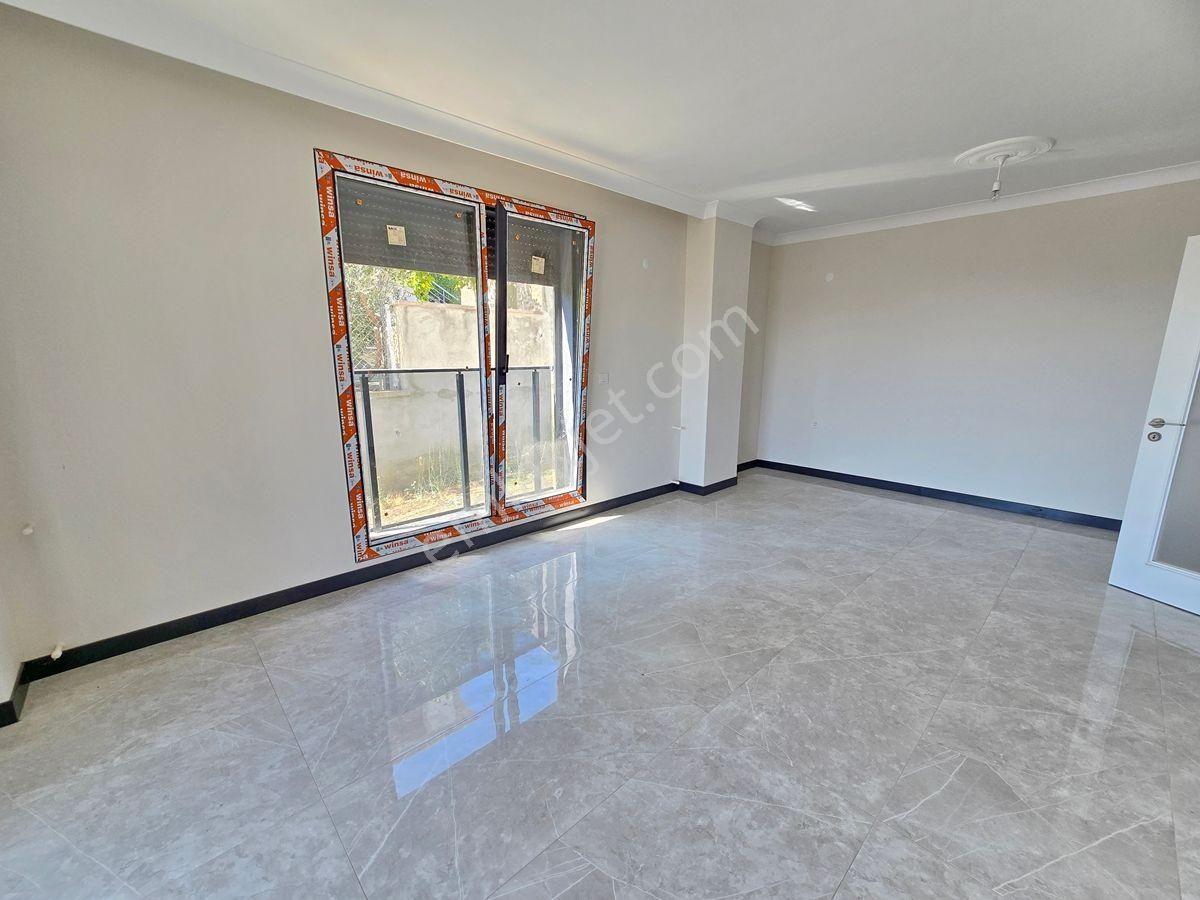 Altınoluk Satılık Müstakil Villa / Deniz Manzaralı / 550 M2 Arsa İçinde - Görsel 6