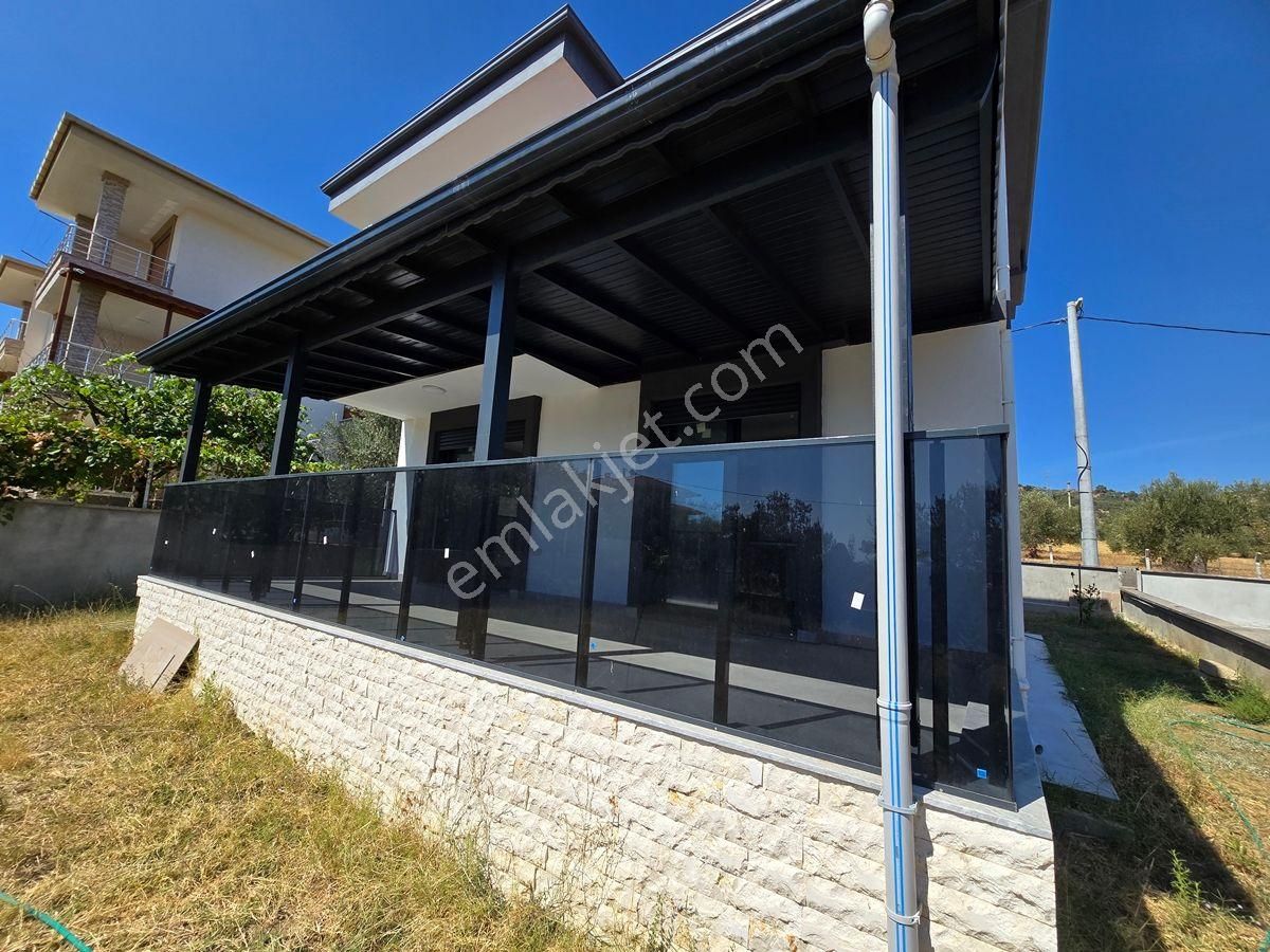 Altınoluk Satılık Müstakil Villa / Deniz Manzaralı / 550 M2 Arsa İçinde - Görsel 12