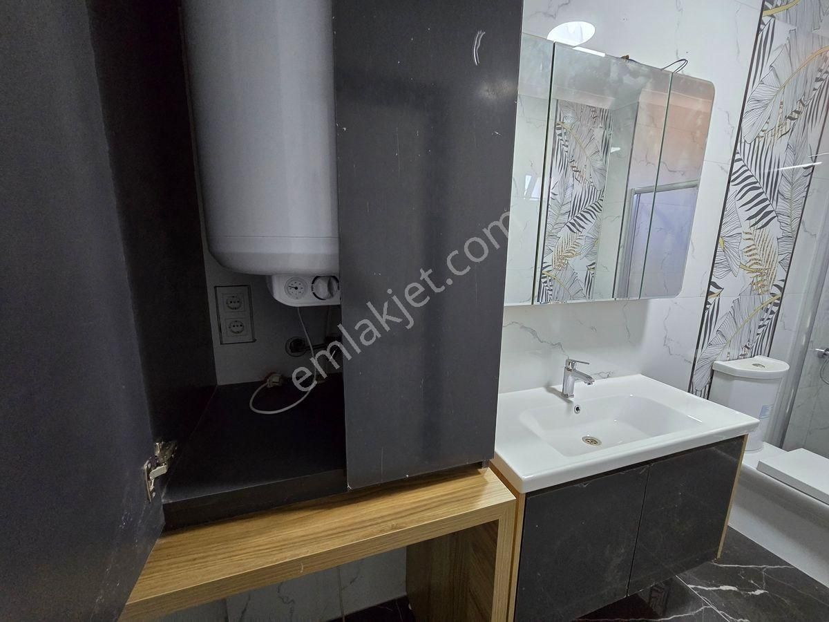 Altınoluk Satılık Müstakil Villa / Deniz Manzaralı / 550 M2 Arsa İçinde - Görsel 25