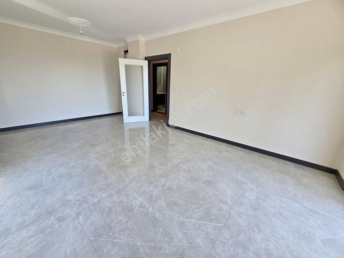 Altınoluk Satılık Müstakil Villa / Deniz Manzaralı / 550 M2 Arsa İçinde - Görsel 5