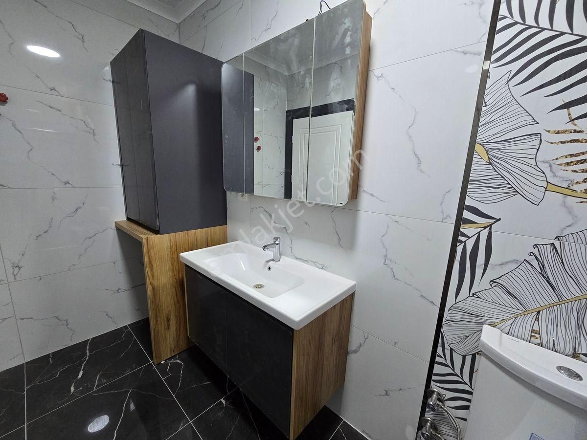 Altınoluk Satılık Müstakil Villa / Deniz Manzaralı / 550 M2 Arsa İçinde - Görsel 22