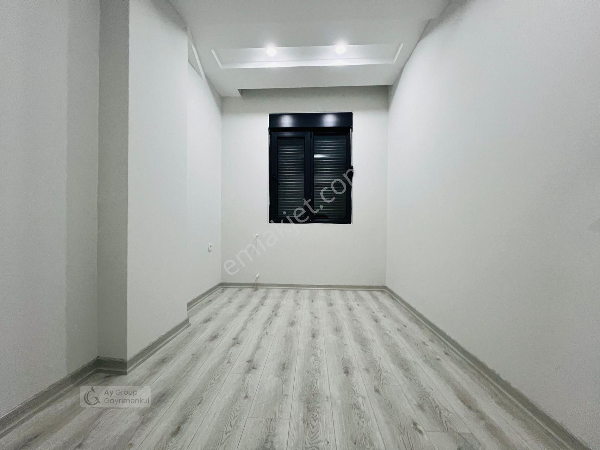 2+1 Fevzi Çakmakta Ana Cadde Üzeri Havuzlu & Otoparklı Sitede - Görsel 5