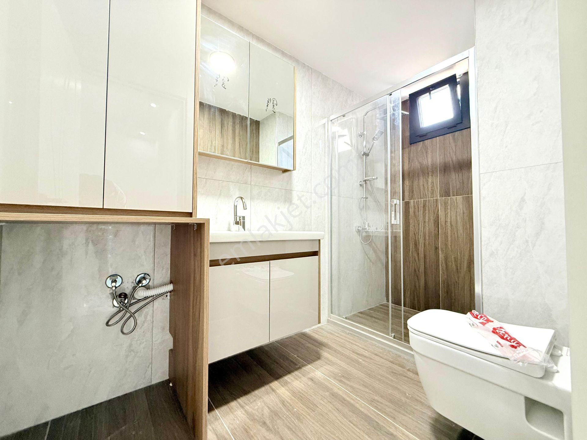 ▶ ▶ Akçay Körfez'den Geniş Bahçeli Şık Tasarımlı 3+1 Sıfır Satılık Villa - Görsel 25