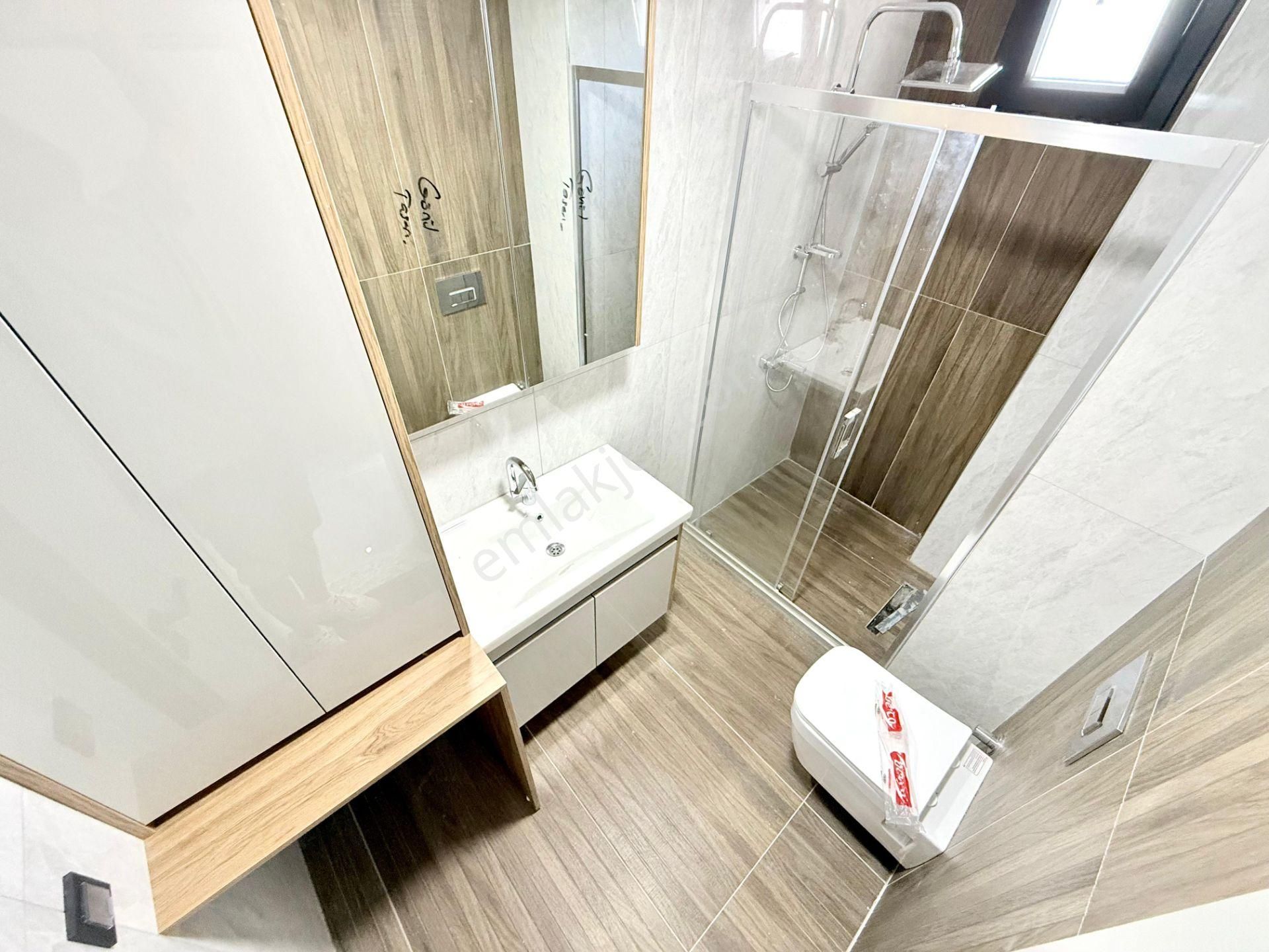 ▶ ▶ Akçay Körfez'den Geniş Bahçeli Şık Tasarımlı 3+1 Sıfır Satılık Villa - Görsel 24