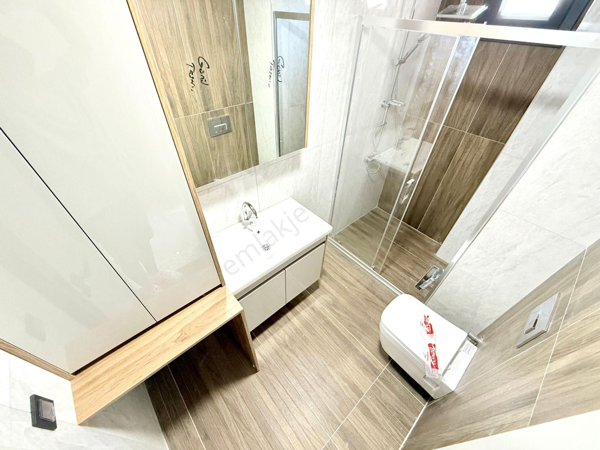 ▶ ▶ Akçay Körfez'den Geniş Bahçeli Şık Tasarımlı 3+1 Sıfır Satılık Villa - Görsel 31